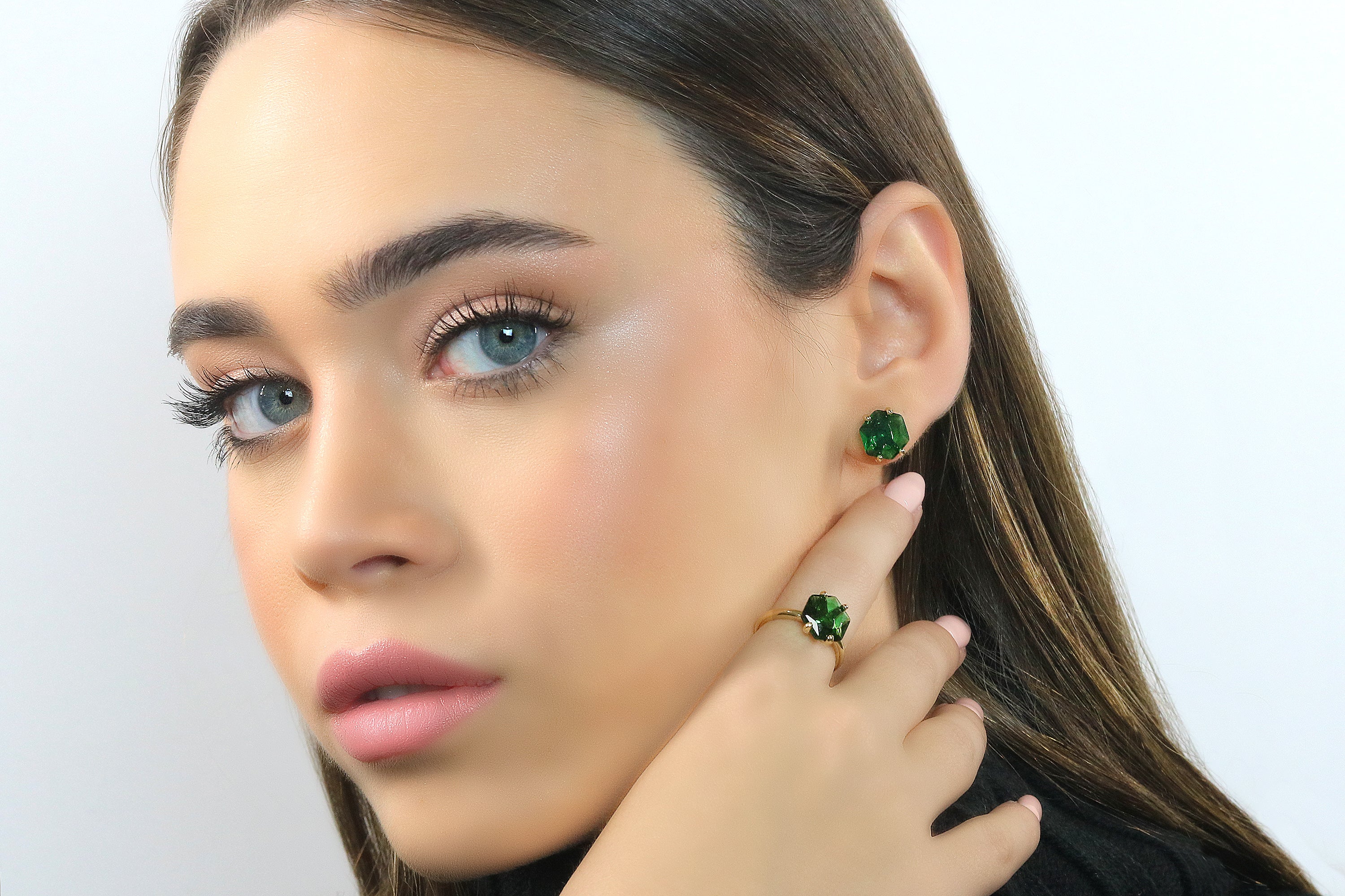 Modern Gold Emerald Stud Earrings Earrings Anemone Unique