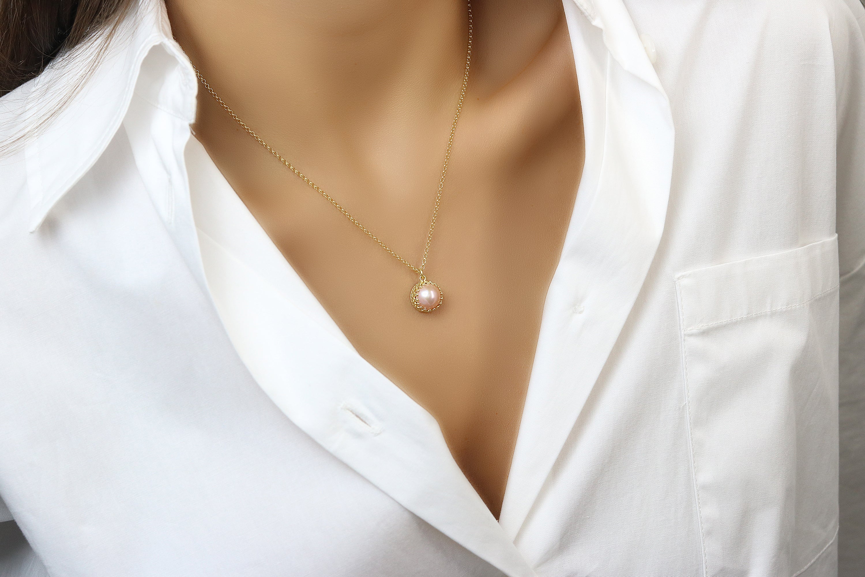 Classy Pearl Necklace for Women necklaces Anemone Jewelry