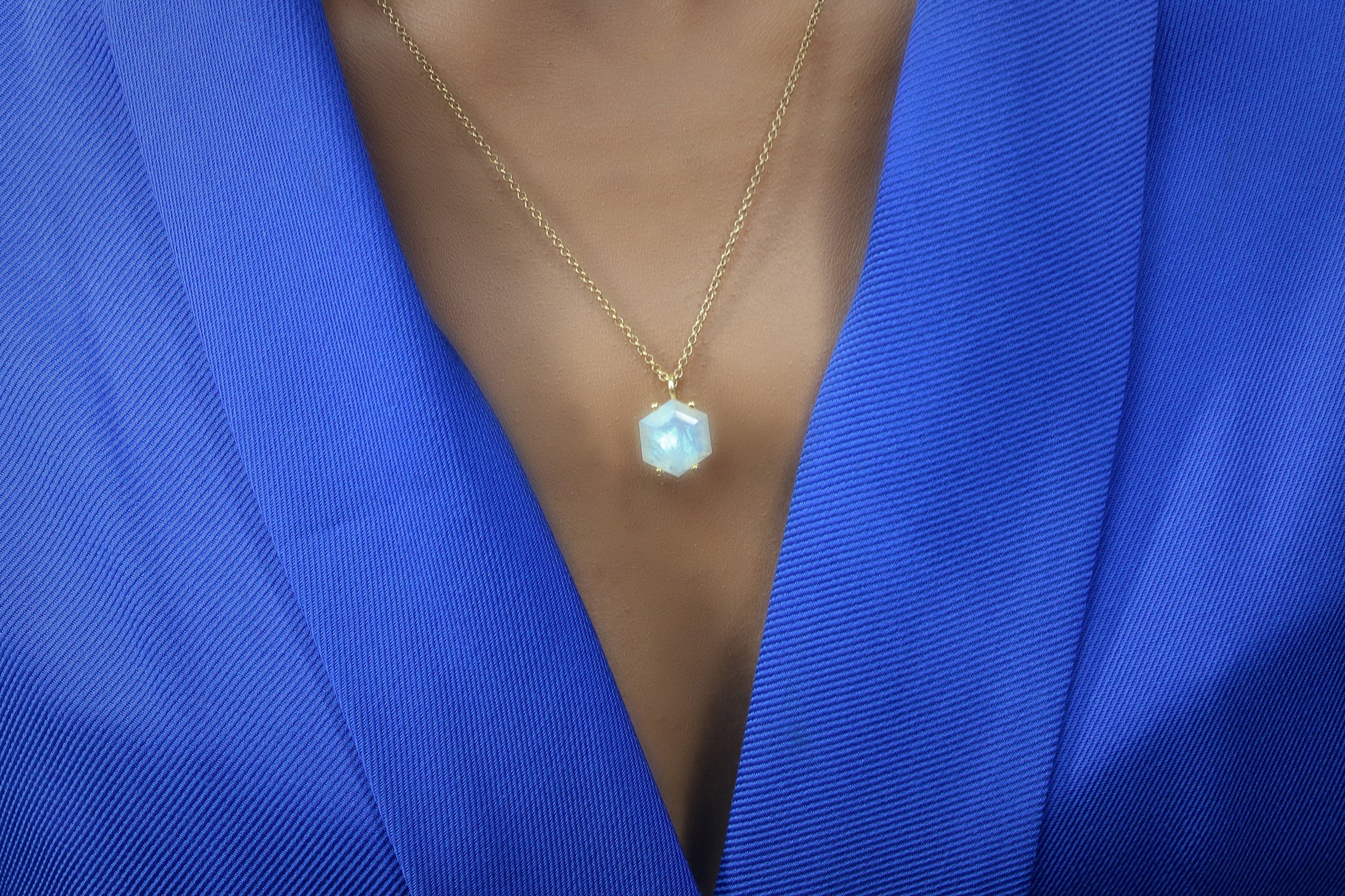 Exquisite Modern Moonstone Gold Necklace necklaces Anemone Unique