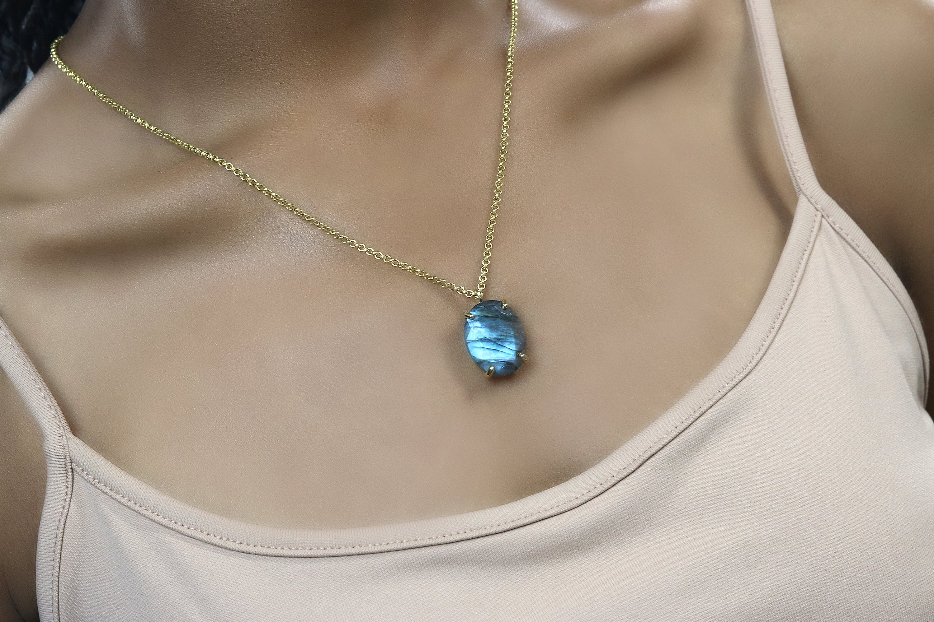 Charming Gold Labradorite Pendant Necklace necklaces Anemone Jewelry