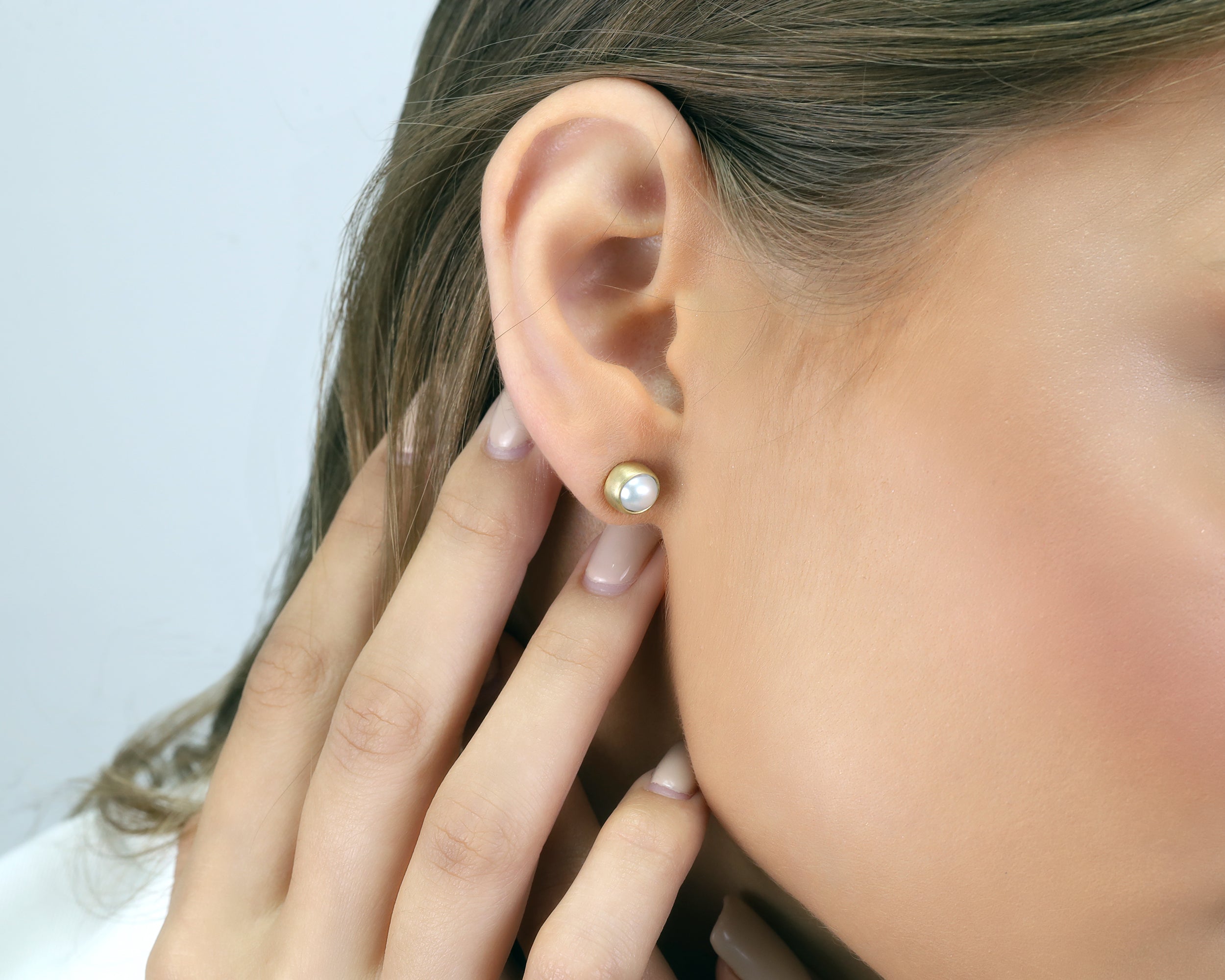 Gold White Pearl 6mm Stud Gold Earrings Earrings Anemone Limited