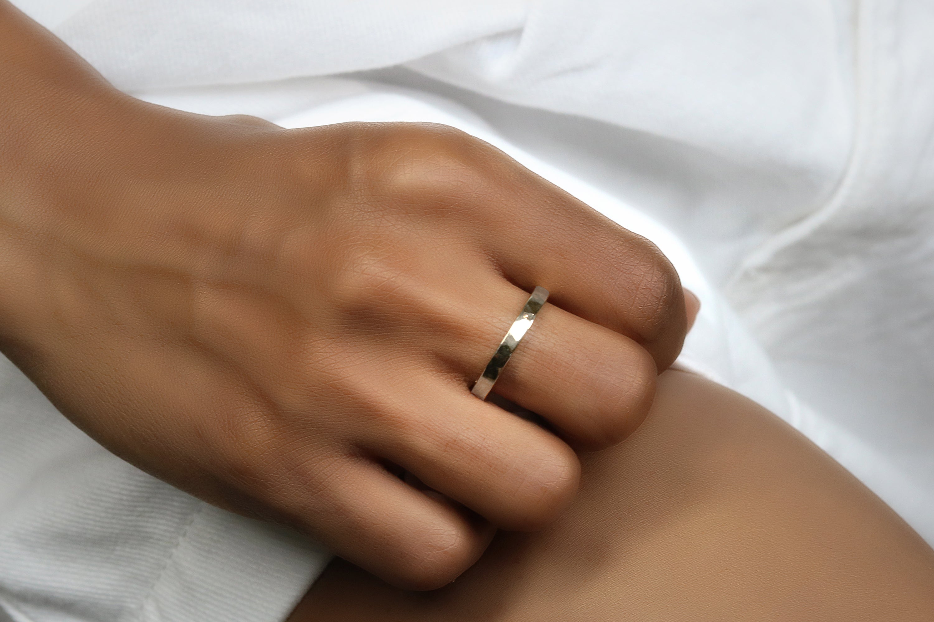 Chic Thin Gold Ring Rings My DNA