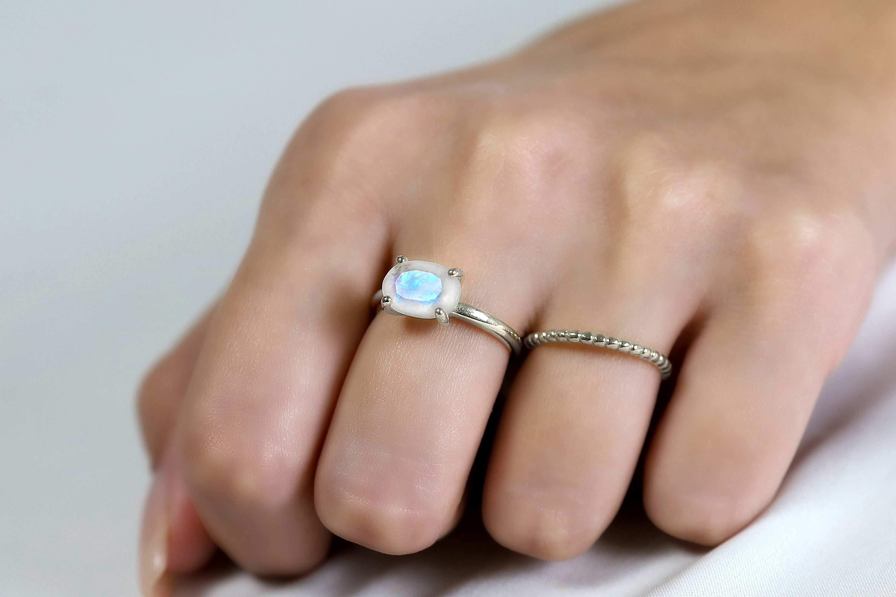 Oval Moonstone Ring in 925 Sterling Silver Rings Anemone Unique