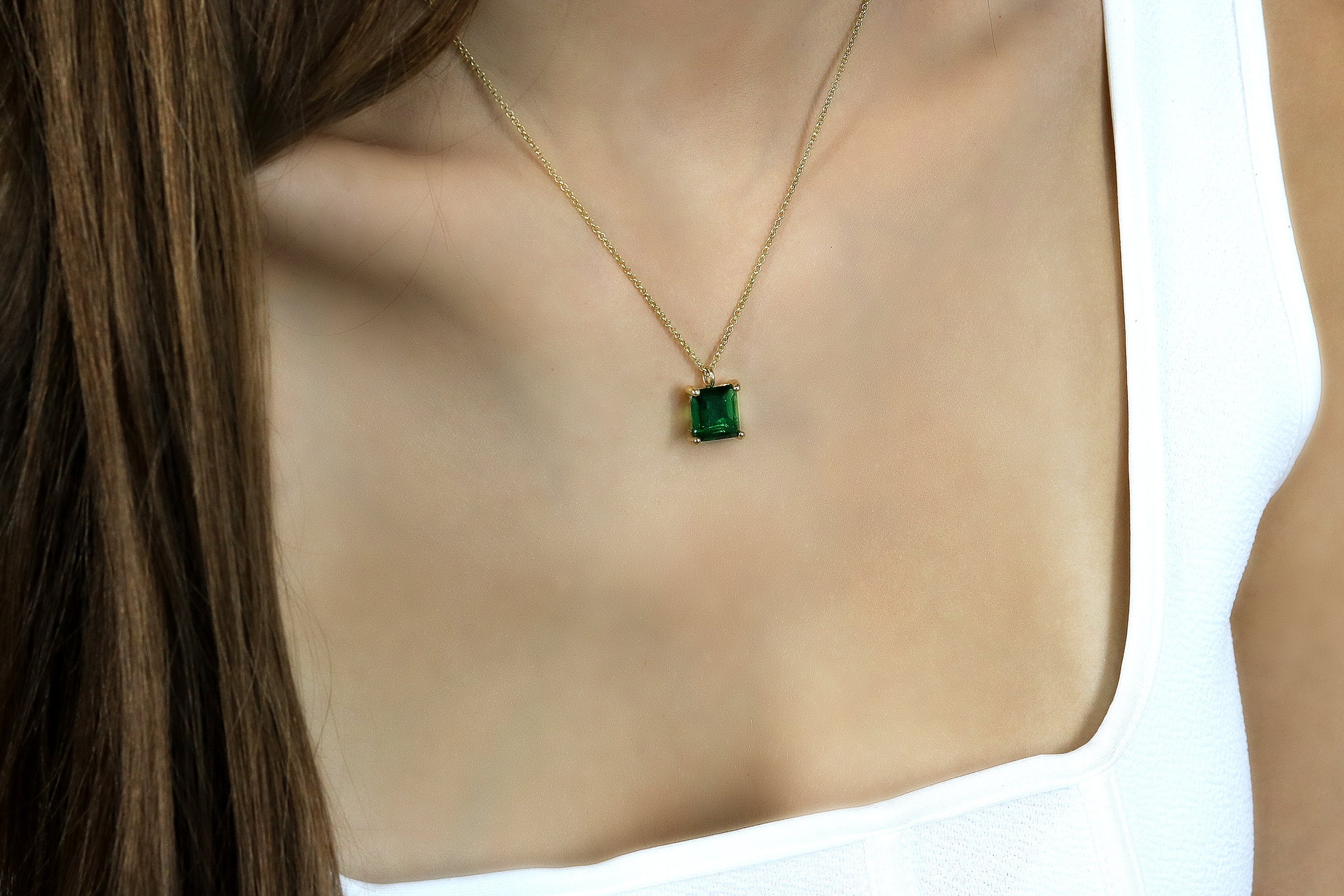 Gold Chic Emerald Necklace necklaces Anemone Unique