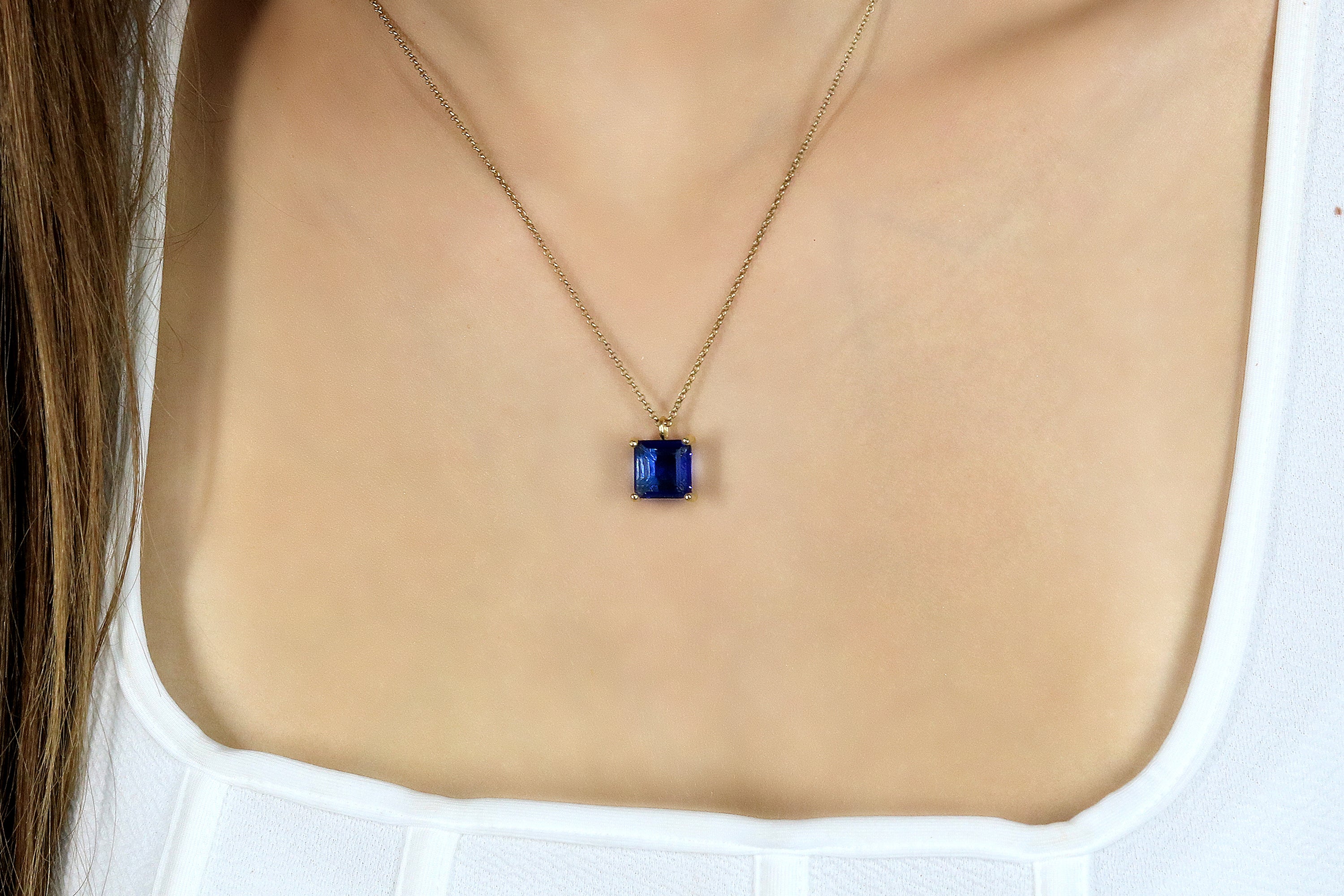 Sophisticated Sapphire Necklace in Gold Chain necklaces Anemone Unique