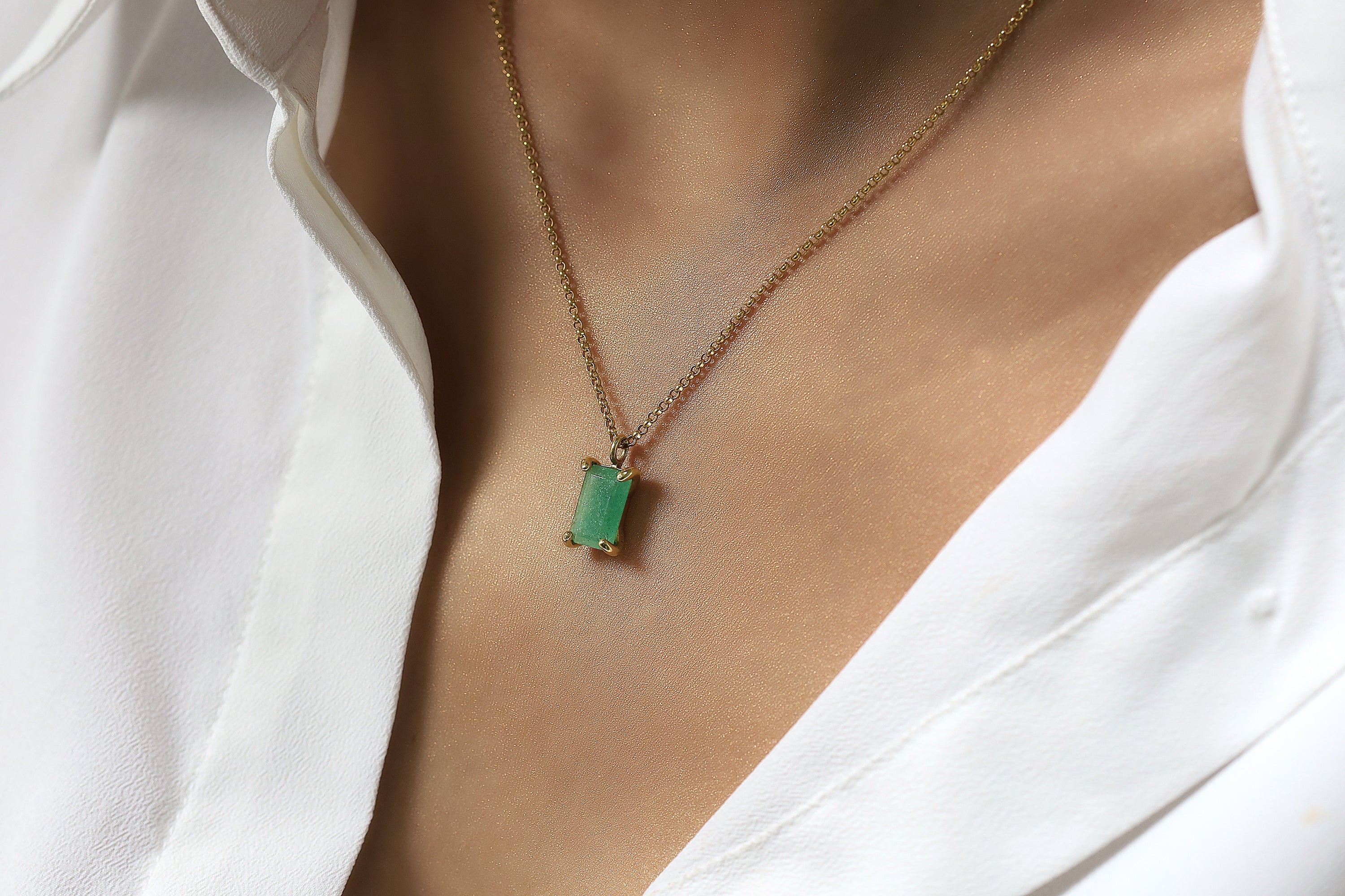 Green Aventurine Pendant Gold Necklace necklaces Anemone Unique