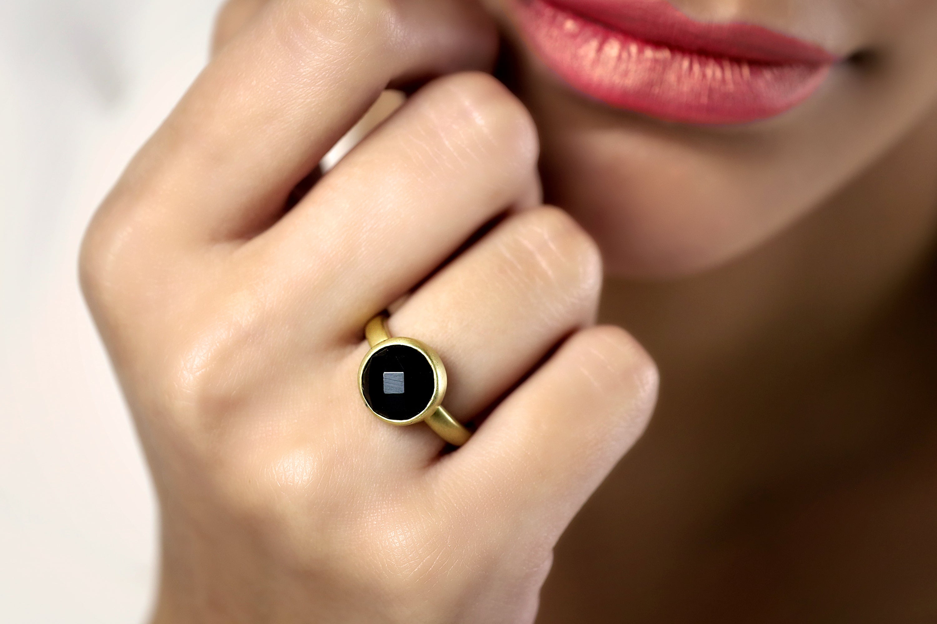 Black Onyx Round Bezel Ring in 18k Gold Rings Anemone Limited