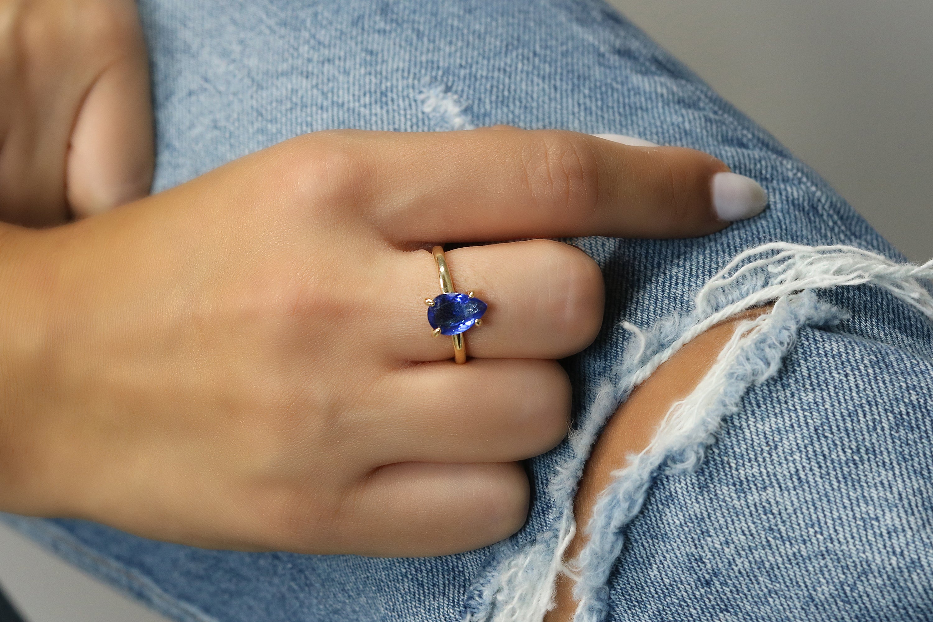 Charming Sapphire Ring in Thin Gold Band Rings Anemone Unique