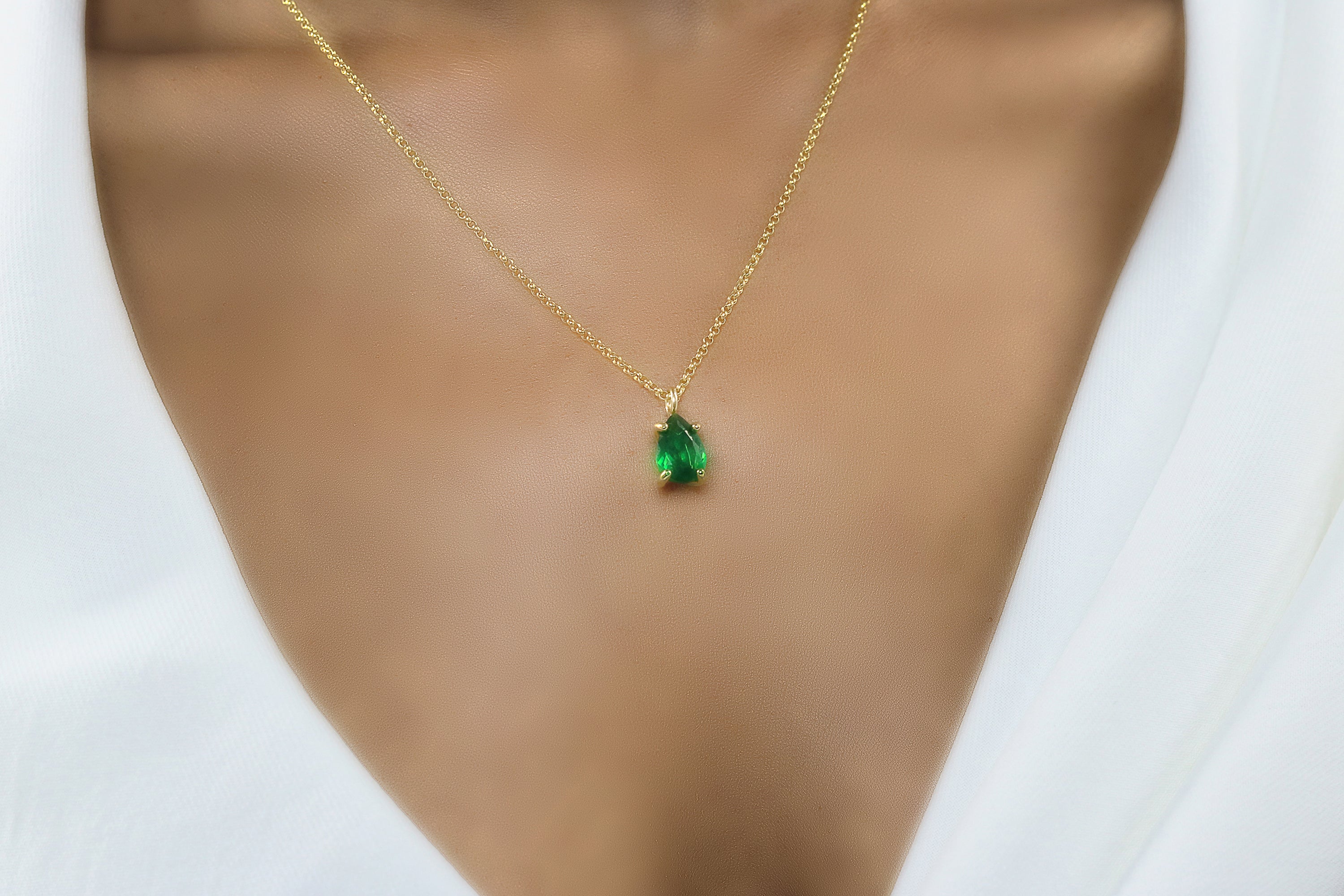 Sterling Silver Pear Emerald Pendant Necklace necklaces Anemone Unique