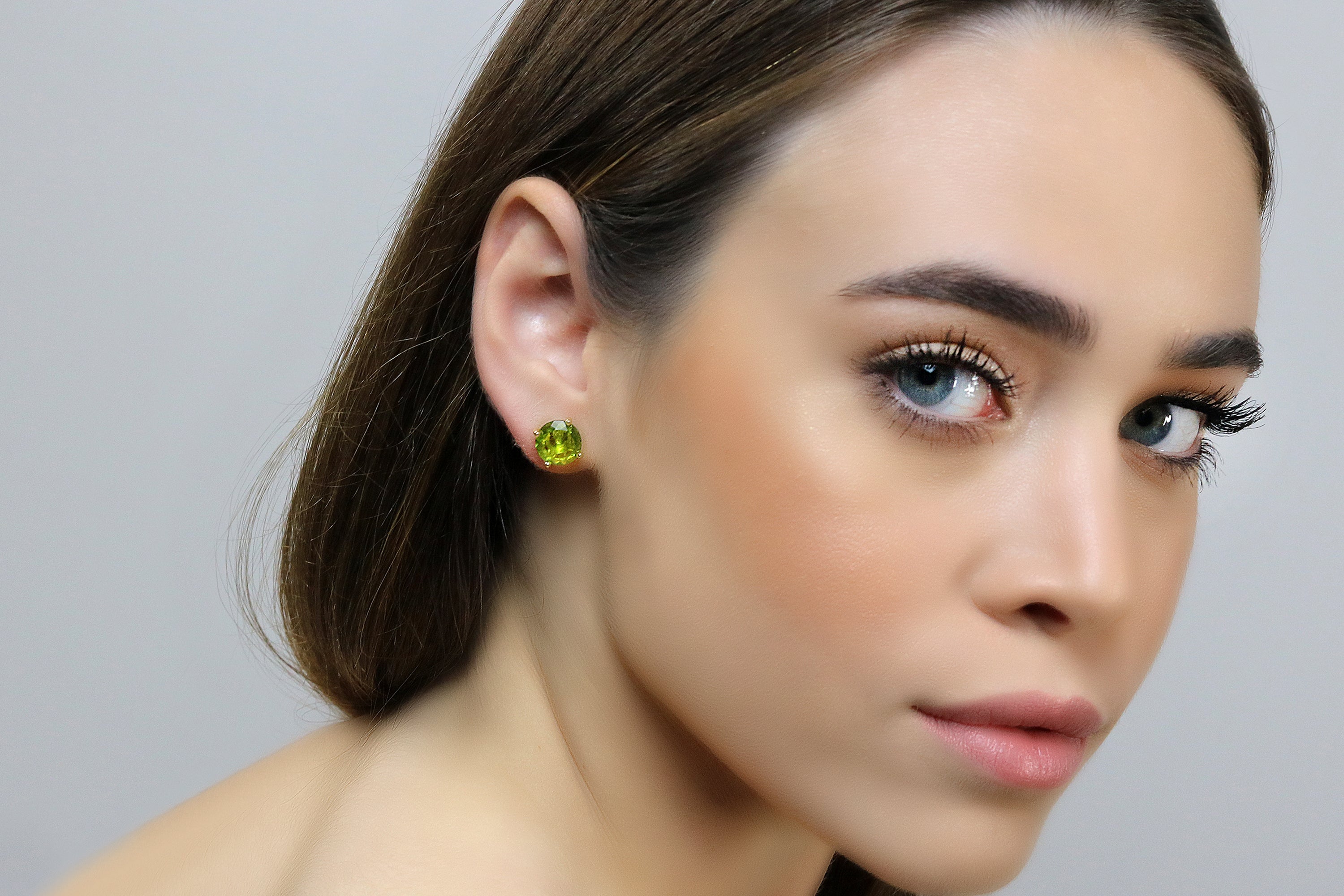 Glam Peridot Gold Stud Earrings Earrings Anemone Unique