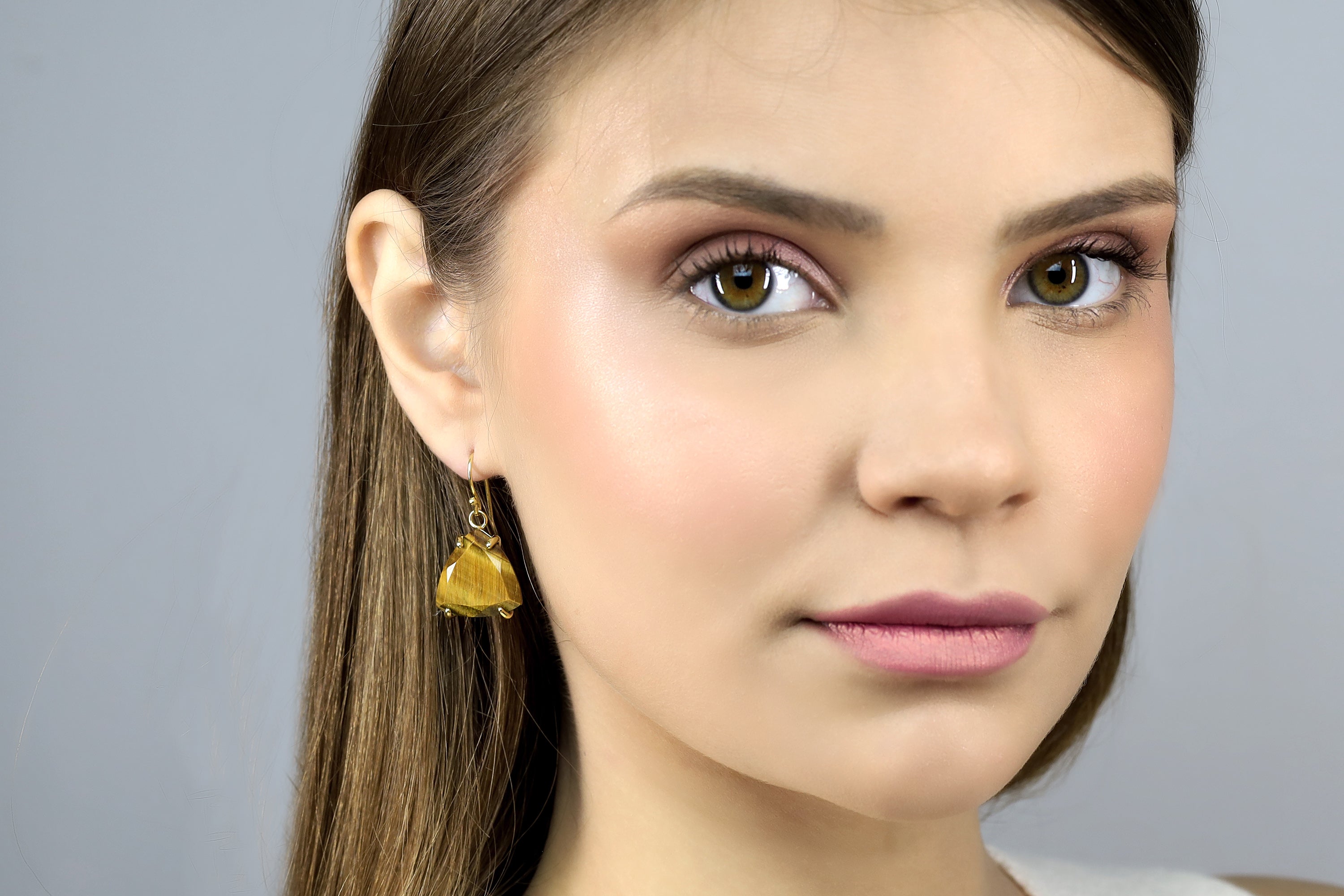 14k Gold Trillion Cut Tiger Eye Dangle Earrings Earrings Anemone Jewelry