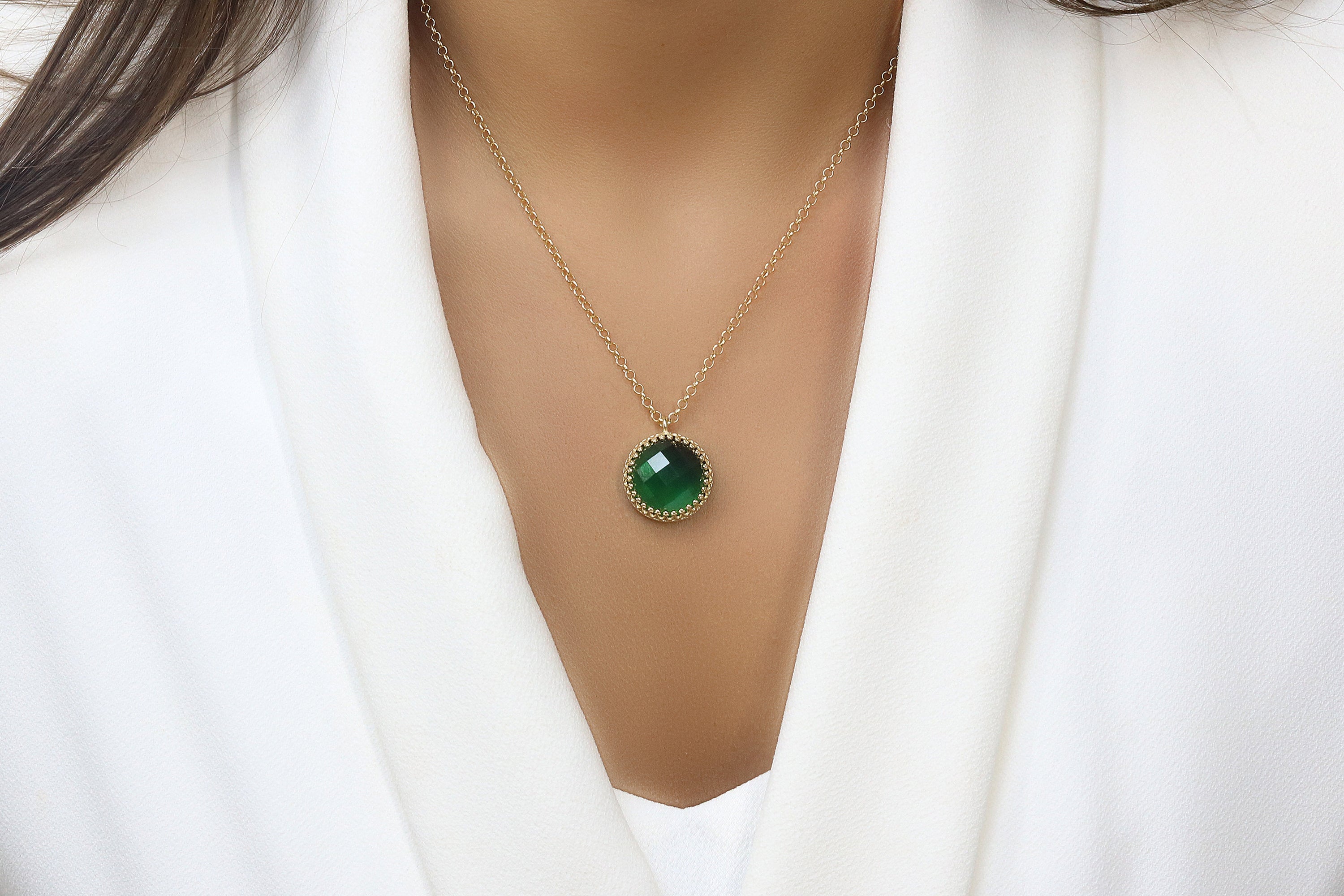 Classy Round Emerald Pendant Gold Necklace necklaces Anemone Jewelry