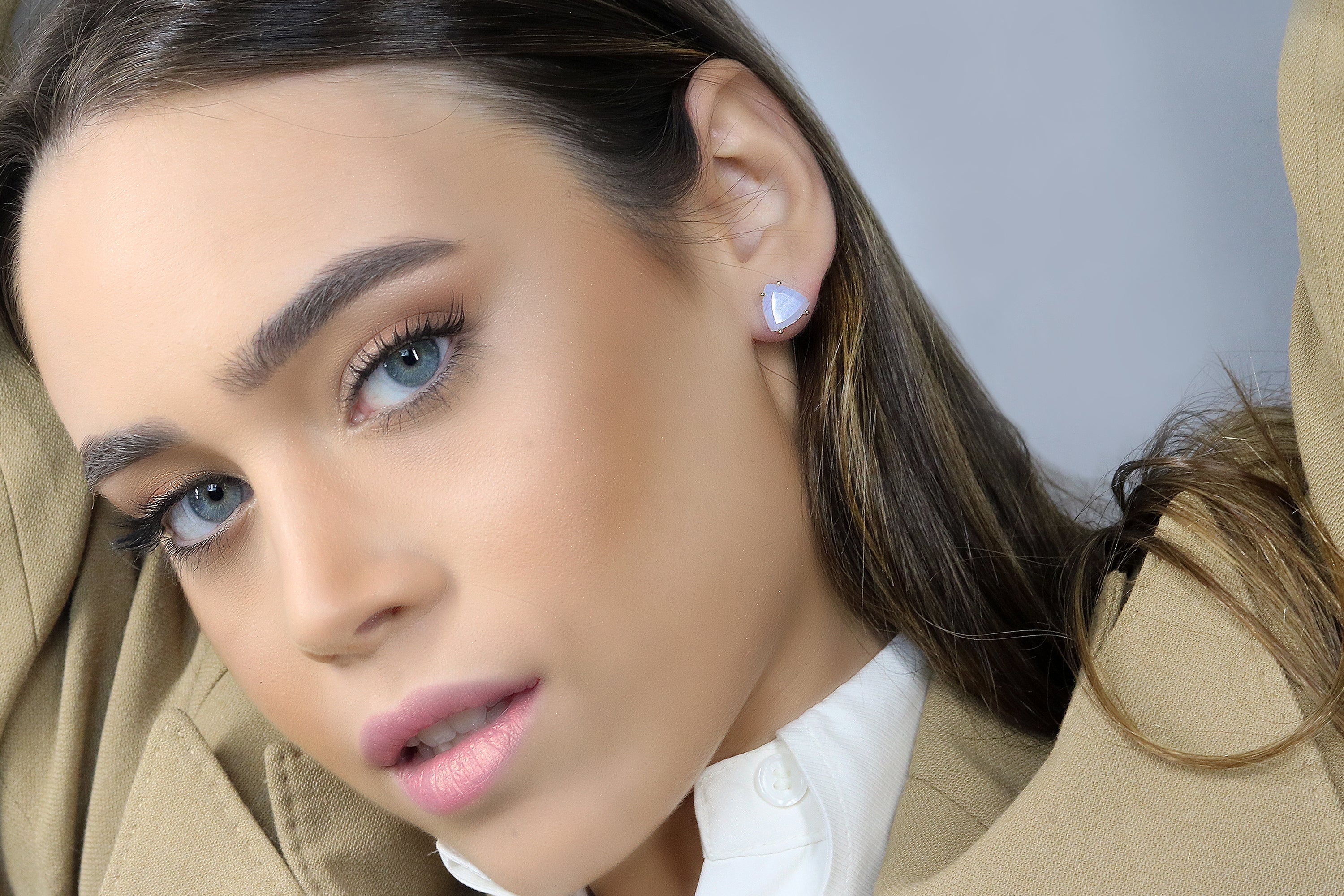 Trillion Stud Lace Agate Earrings in Gold Earrings Anemone Unique