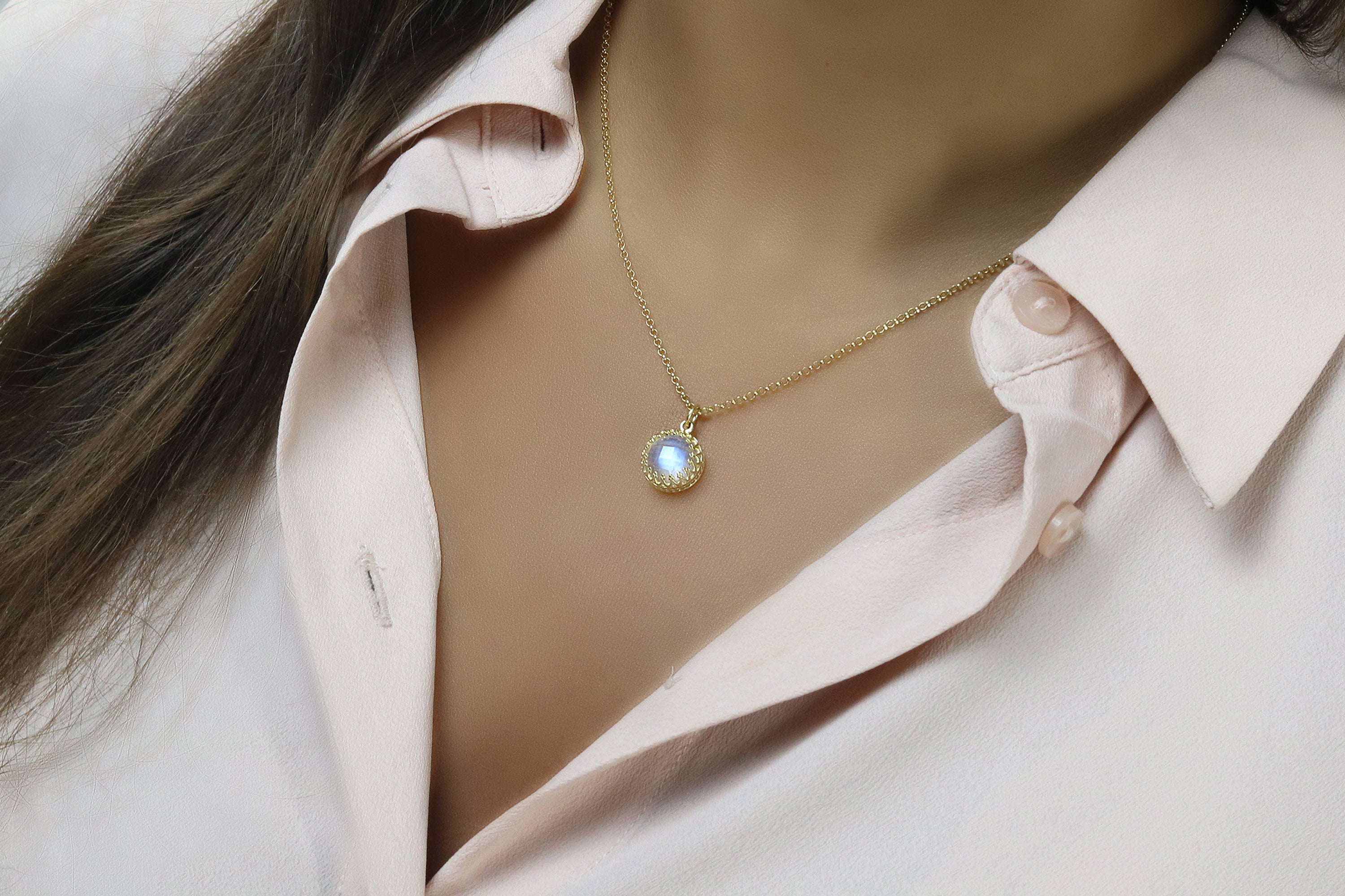 Pretty Moonstone Pendant Gold Necklace necklaces Anemone Jewelry