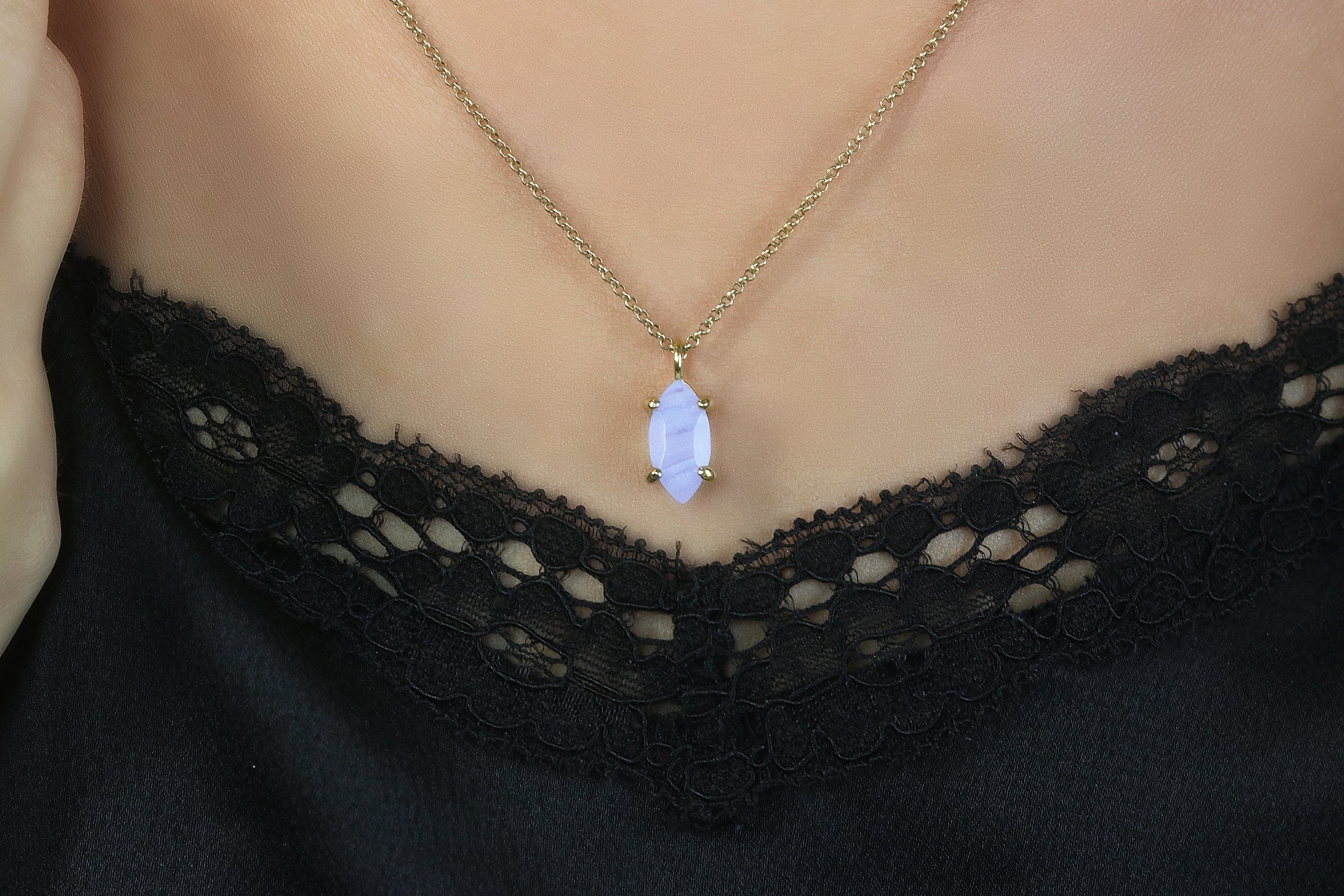 Elegant Lace Agate Stone Gold Necklace necklaces Anemone Unique