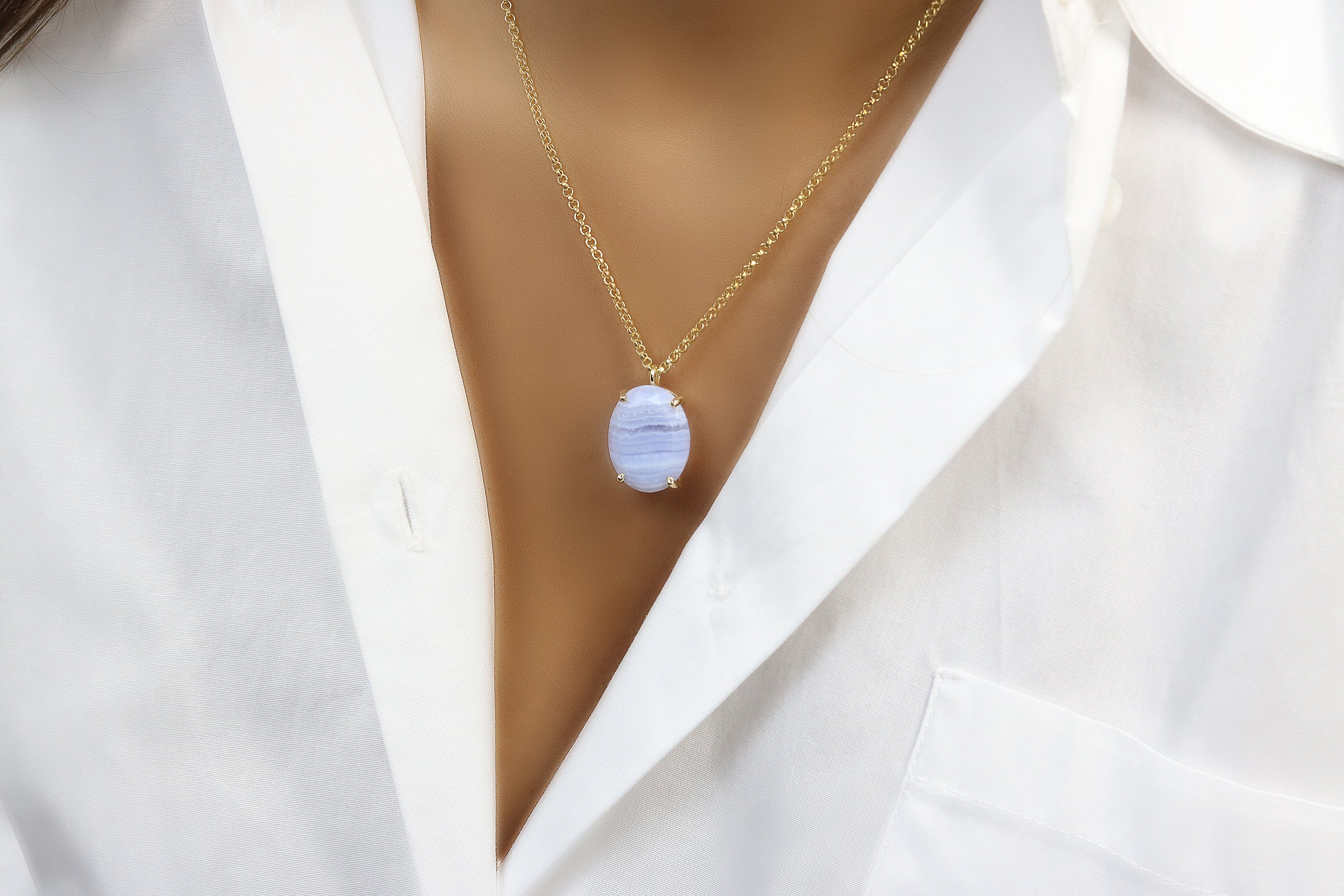 Gold Oval Agate Pendant Necklace necklaces Anemone Jewelry