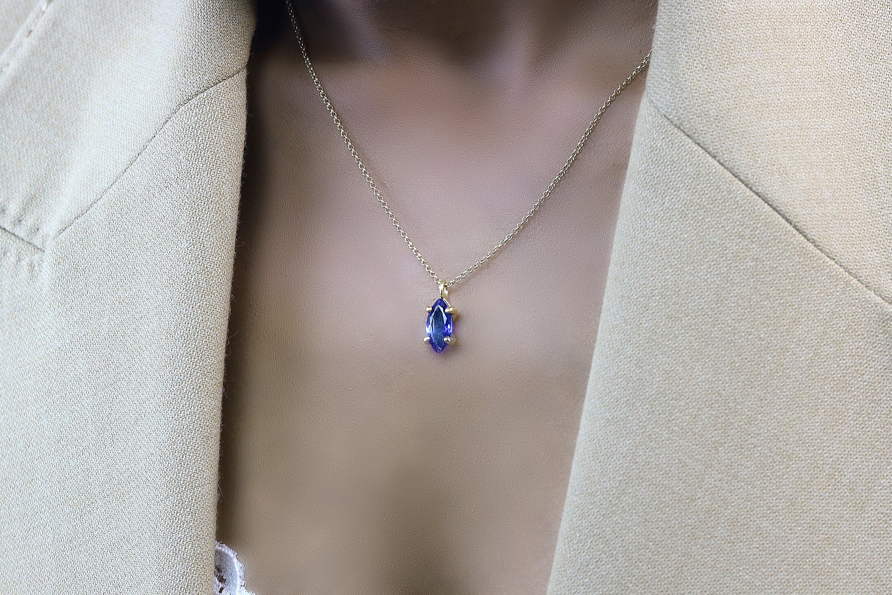 Vibrant Sapphire Gold Necklace necklaces Anemone Unique