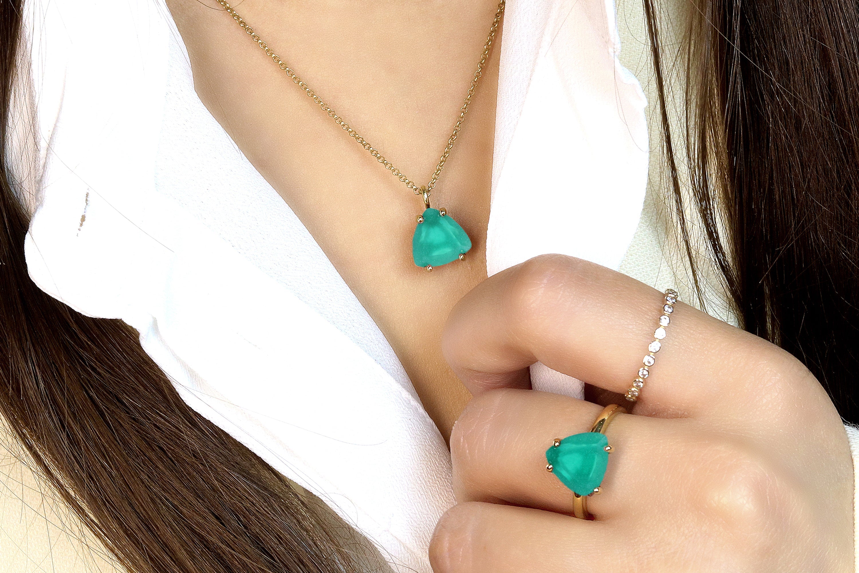 Gold Trillion Green Onyx Gemstone Pendant Necklace necklaces Anemone Unique