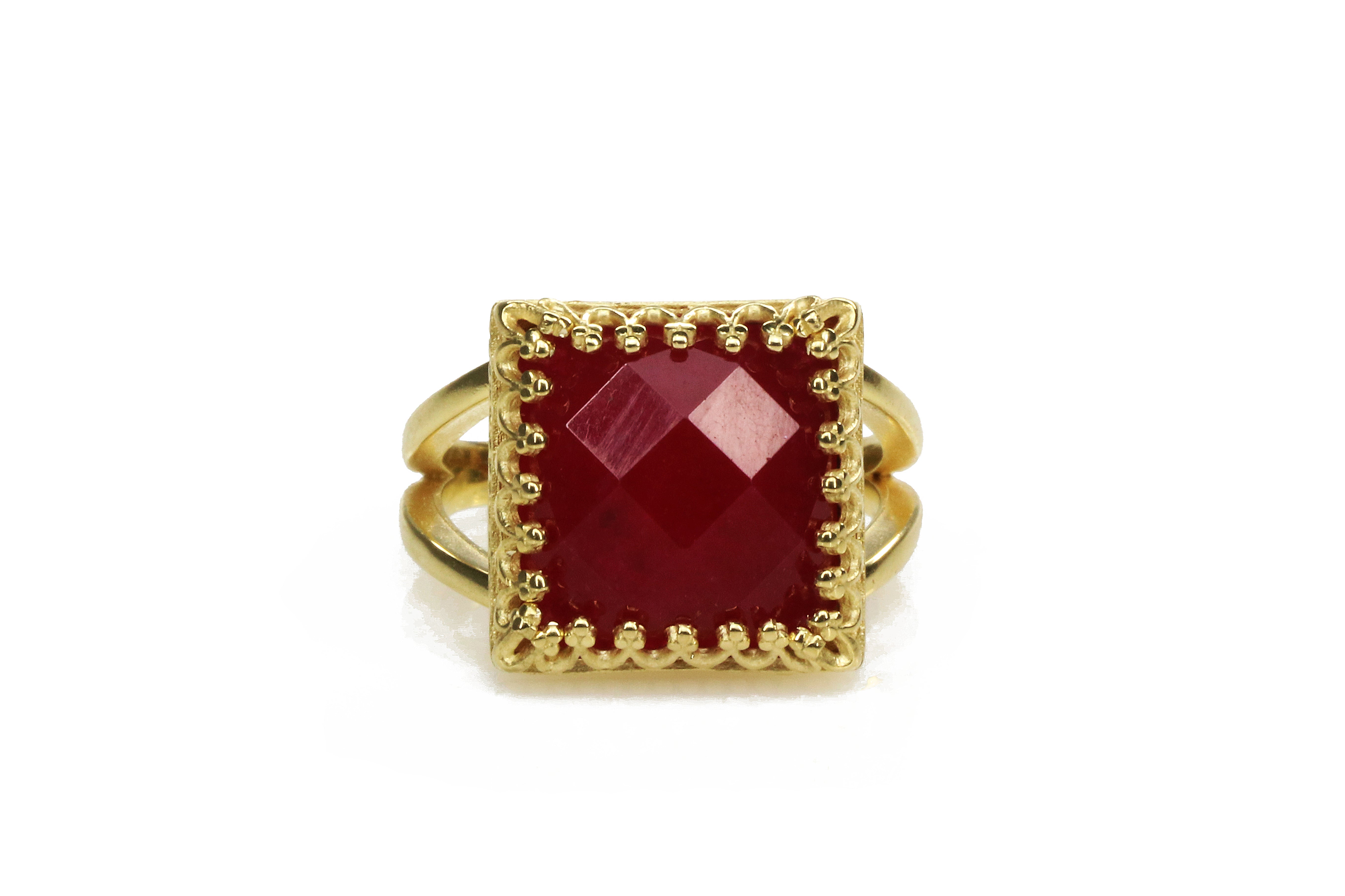Stylish Red Jade Ring in Gold Rings Anemone Jewelry