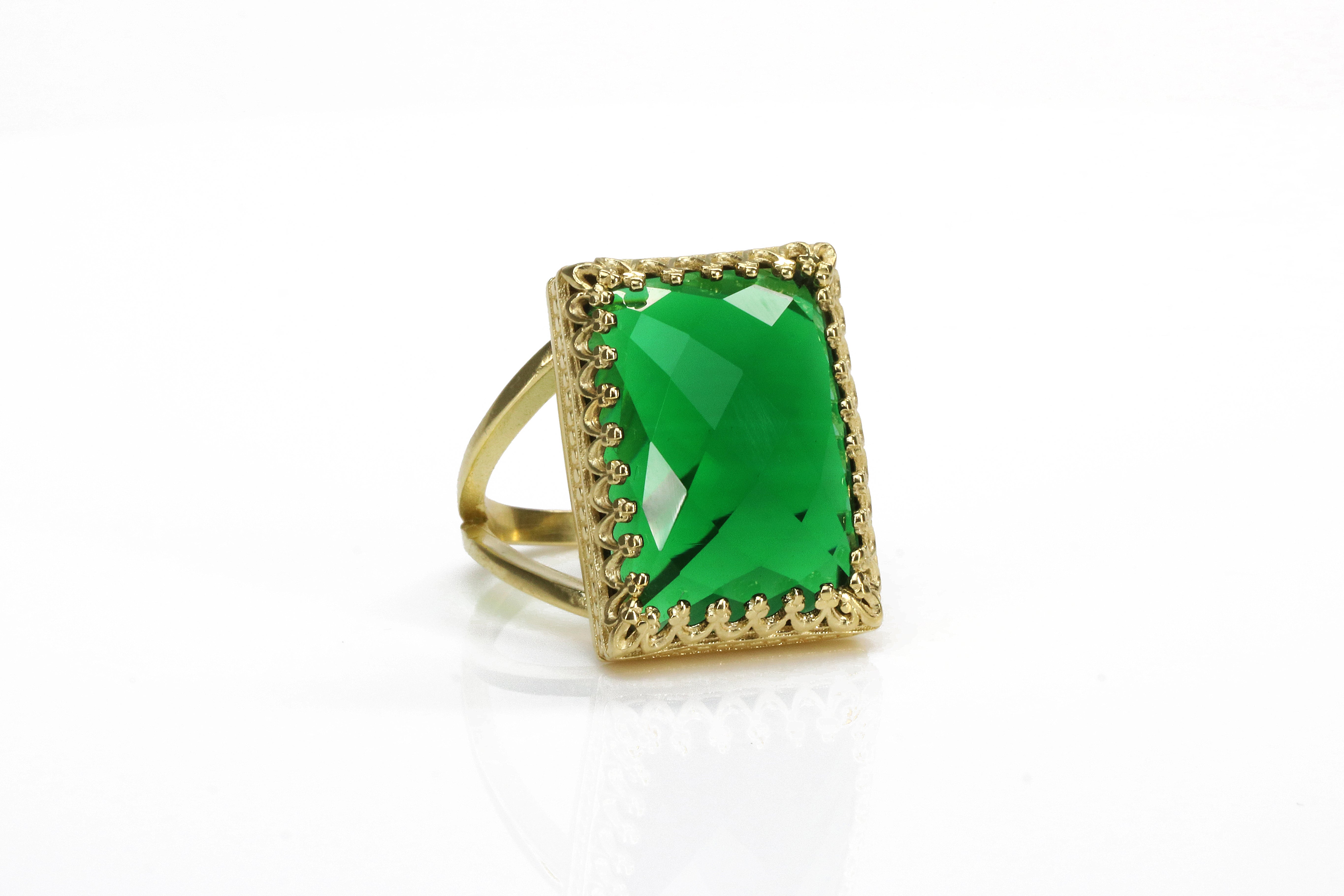 Rectangle Cut Emerald Ring in Gold Rings Anemone Jewelry