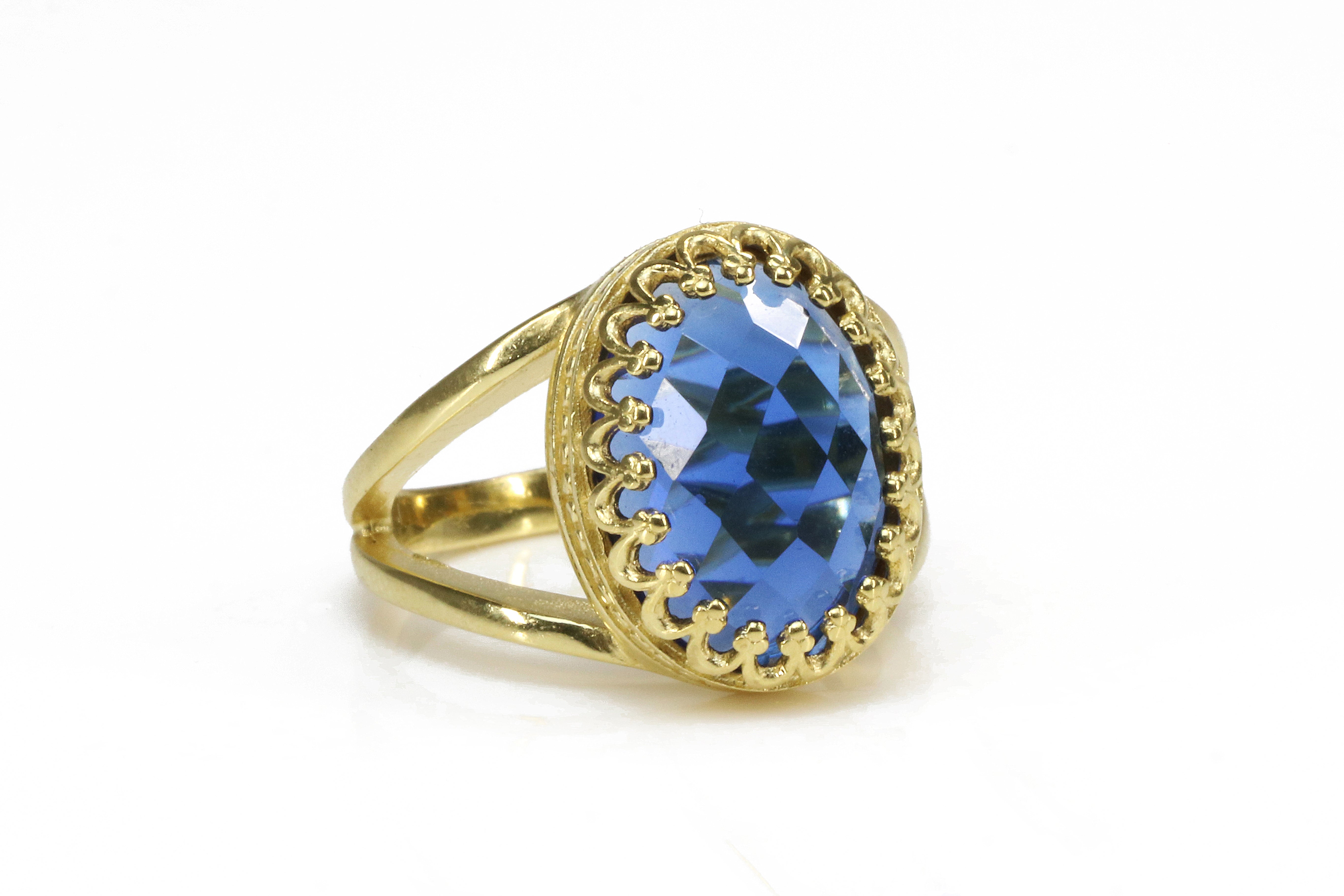 Vintage-Inspired Faceted Sapphire Yellow Gold Ring Rings Anemone Jewelry