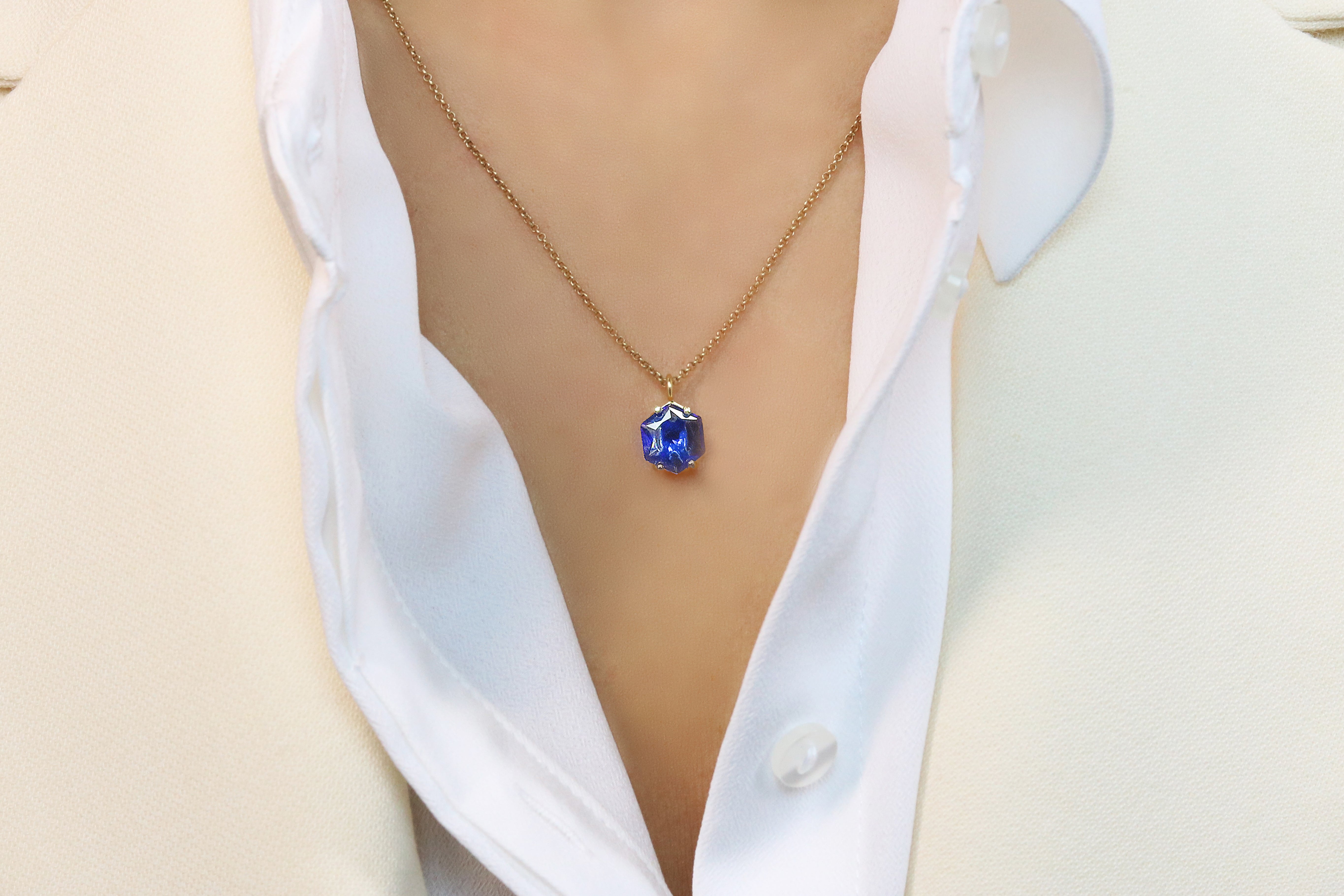 Modern Gold Sapphire Necklace necklaces Anemone Unique