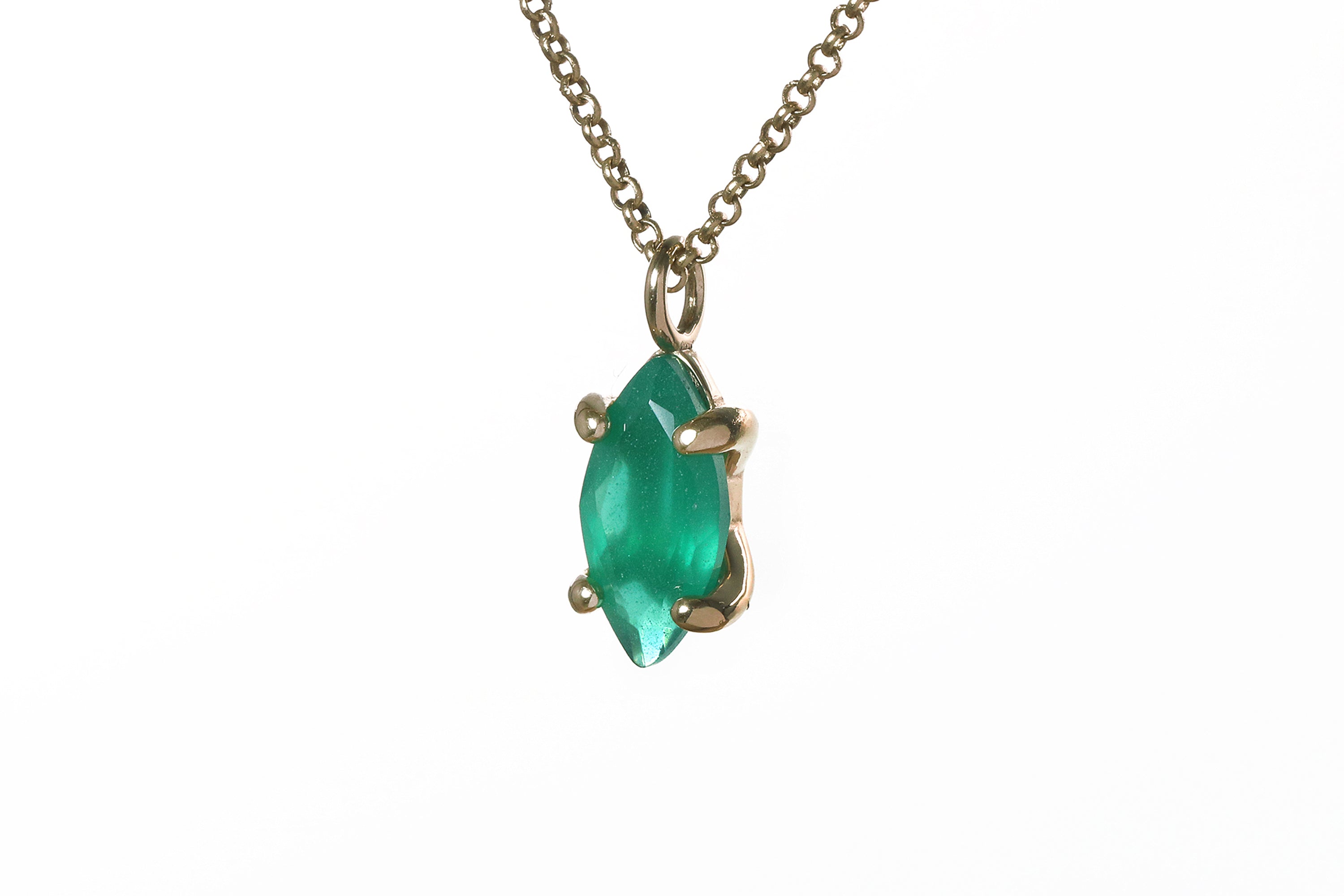 Modern Green Onyx Pendant Silver Necklace necklaces Anemone Unique