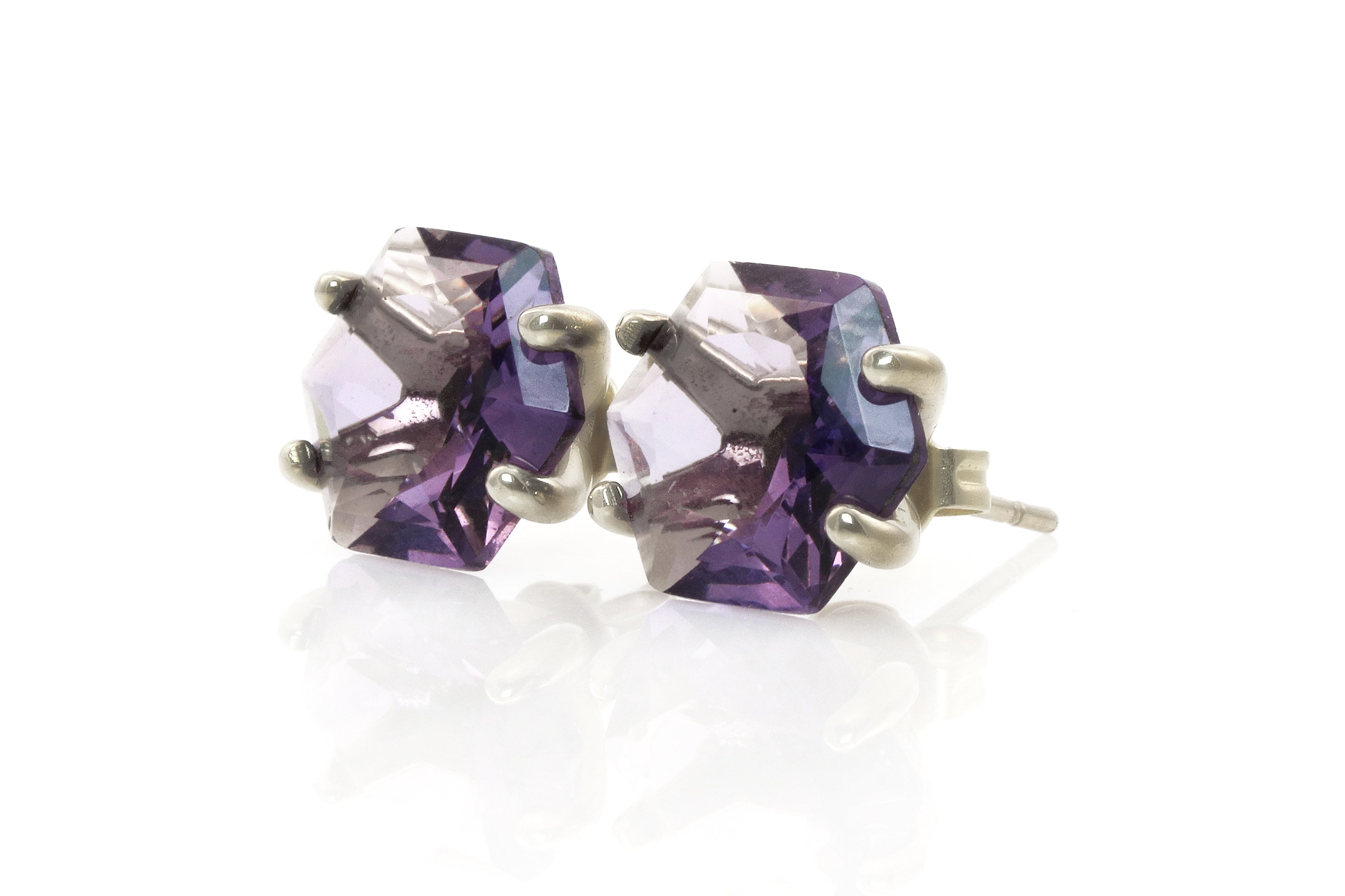 Lovely Amethyst Stud Earrings in Gold Earrings Anemone Unique