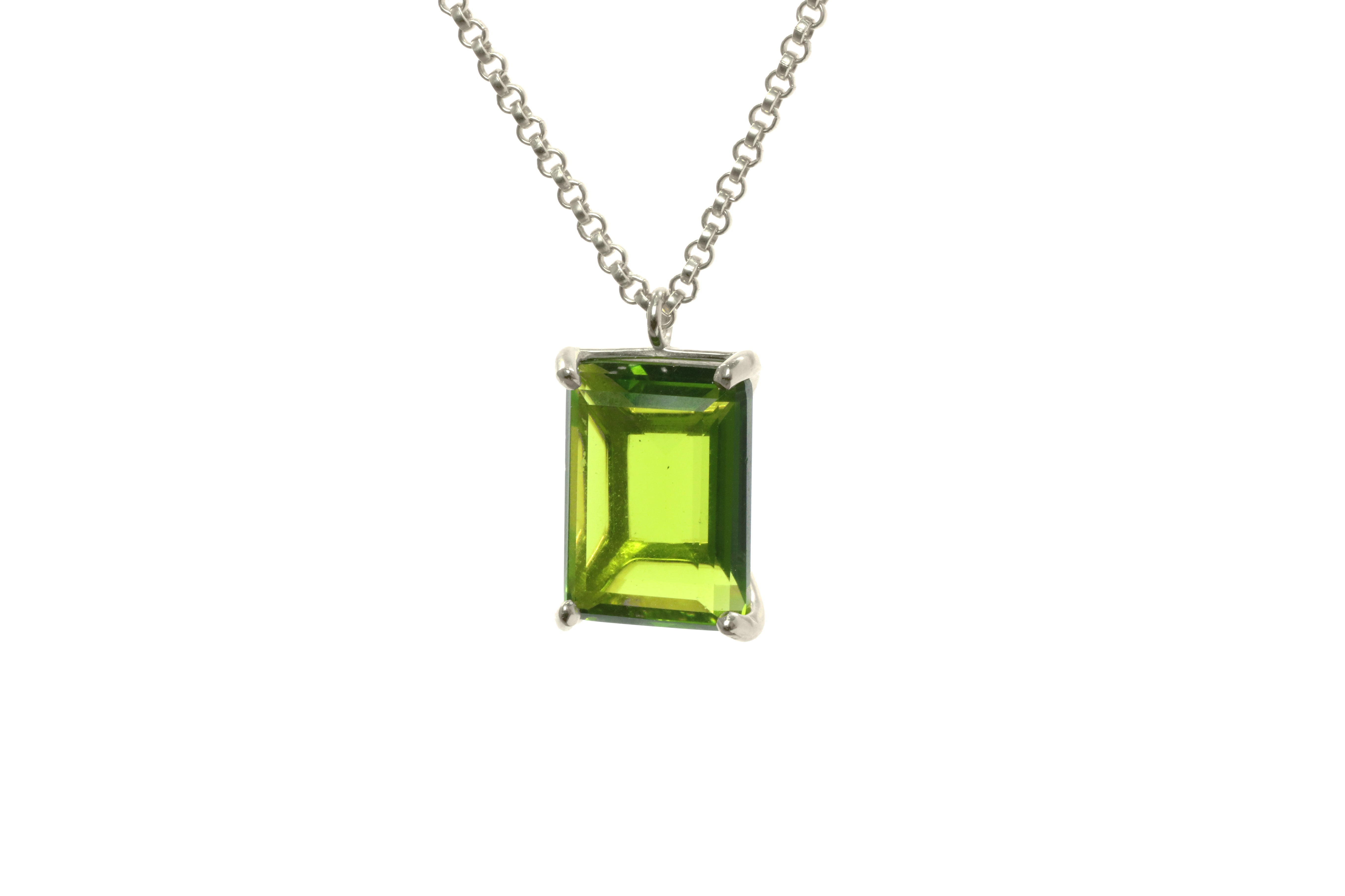 Rectangle Peridot Pendant Necklace in Gold necklaces Anemone Jewelry