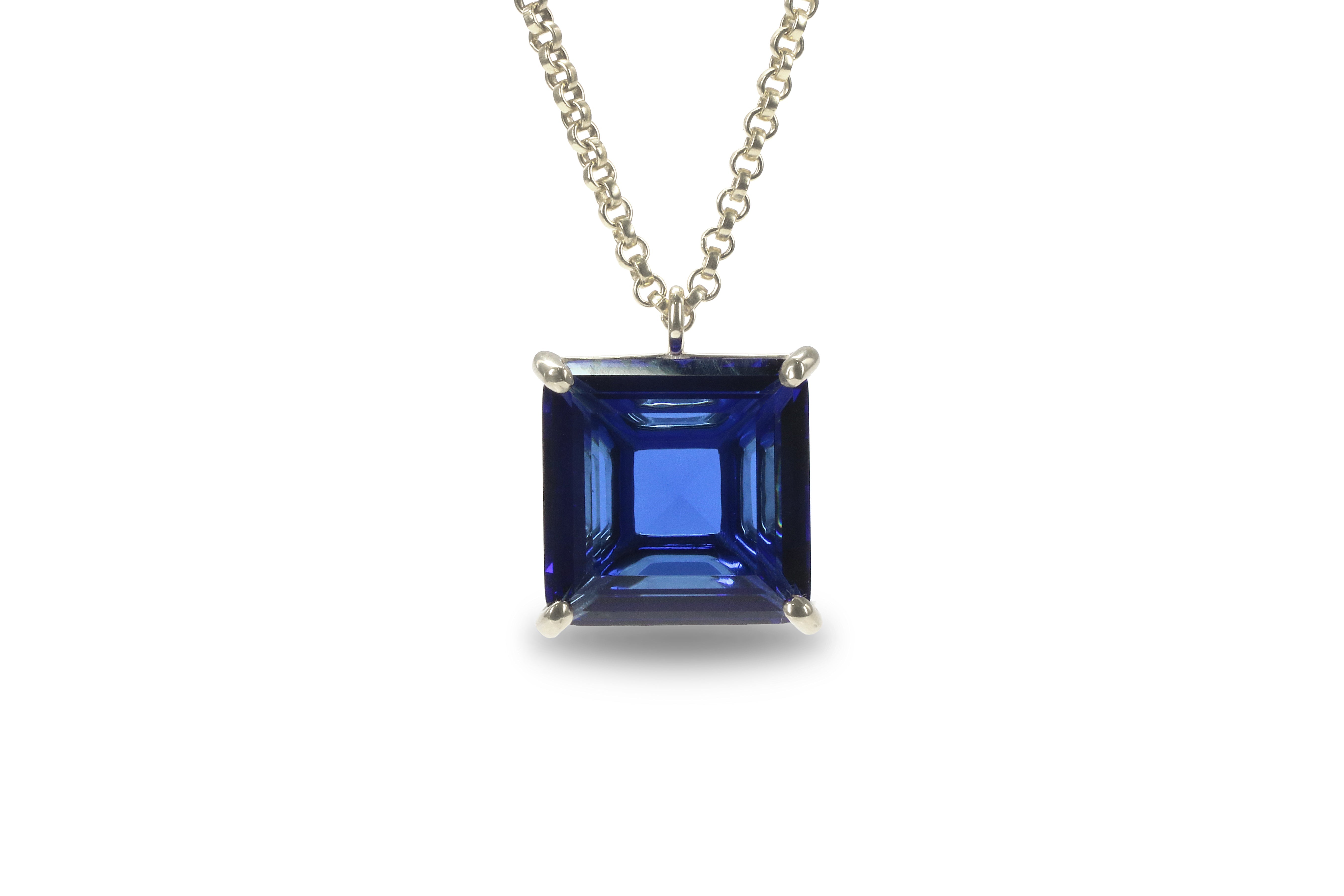 Blue Sapphire Pendant Necklace in Gold necklaces Anemone Jewelry