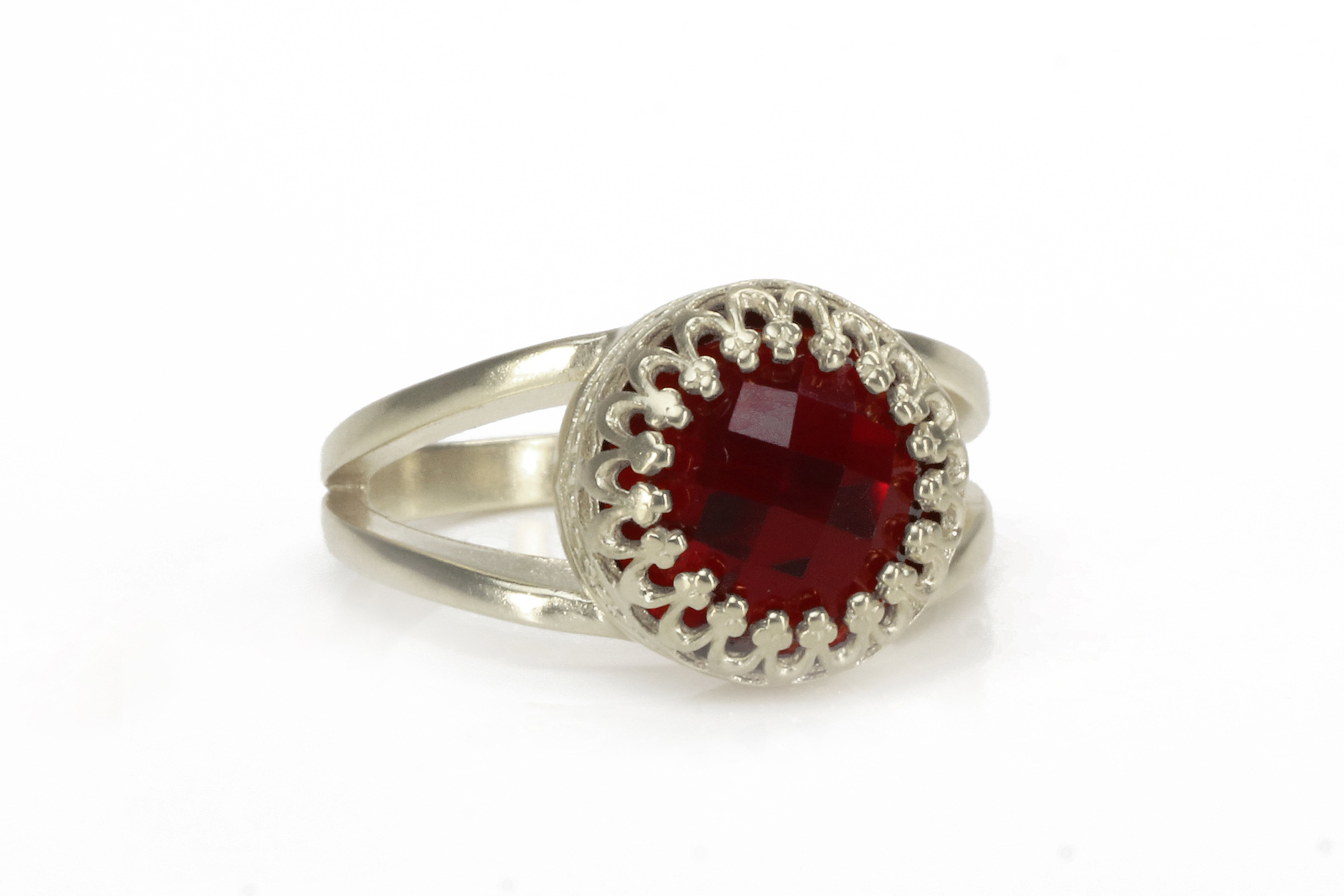 Charming Garnet Gemstone Silver Ring Rings Anemone Jewelry