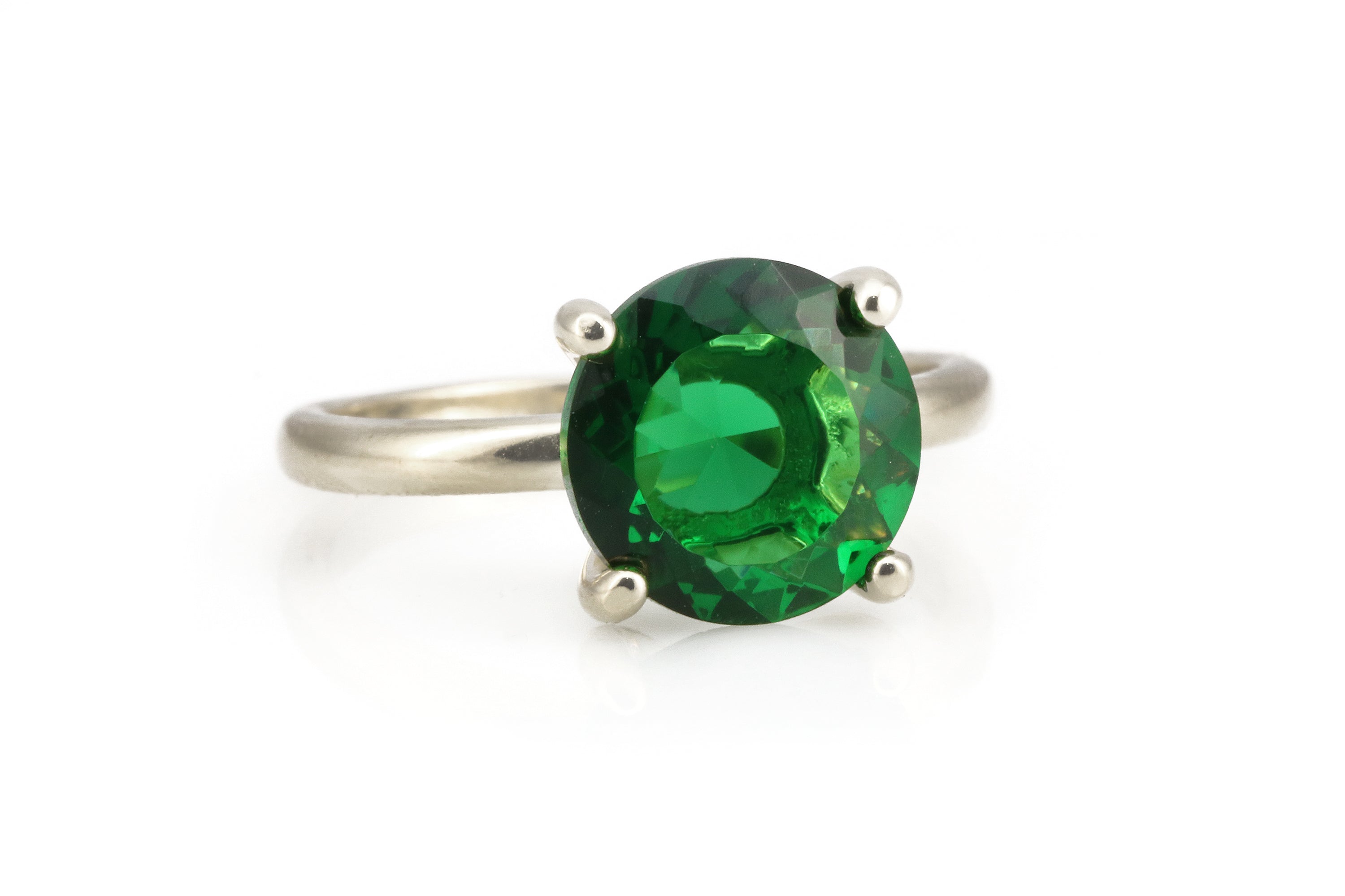 Adorable Emerald Ring in 925 Silver Anemone Unique
