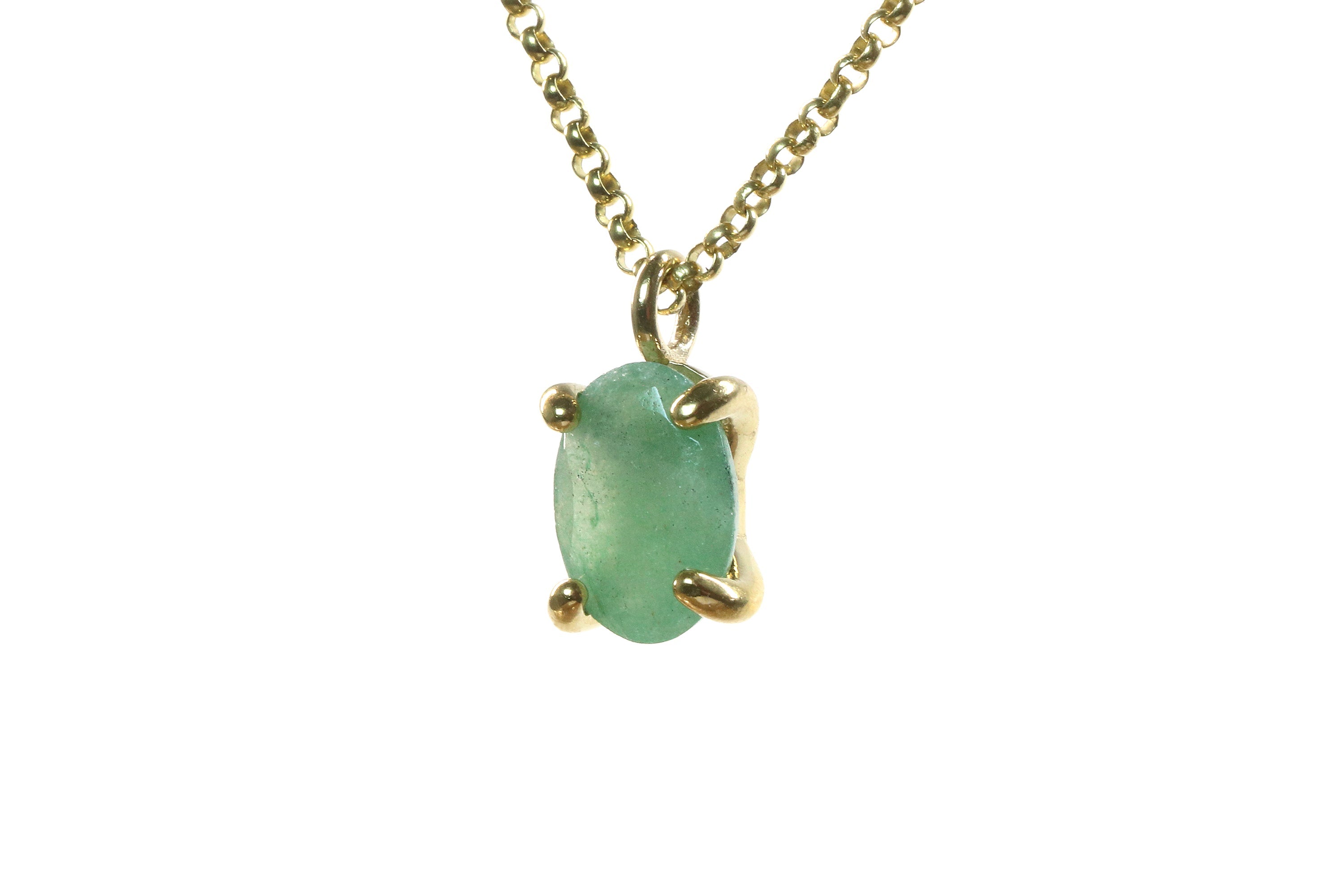 Delicate Oval Aventurine Gold Necklace necklaces Anemone Unique