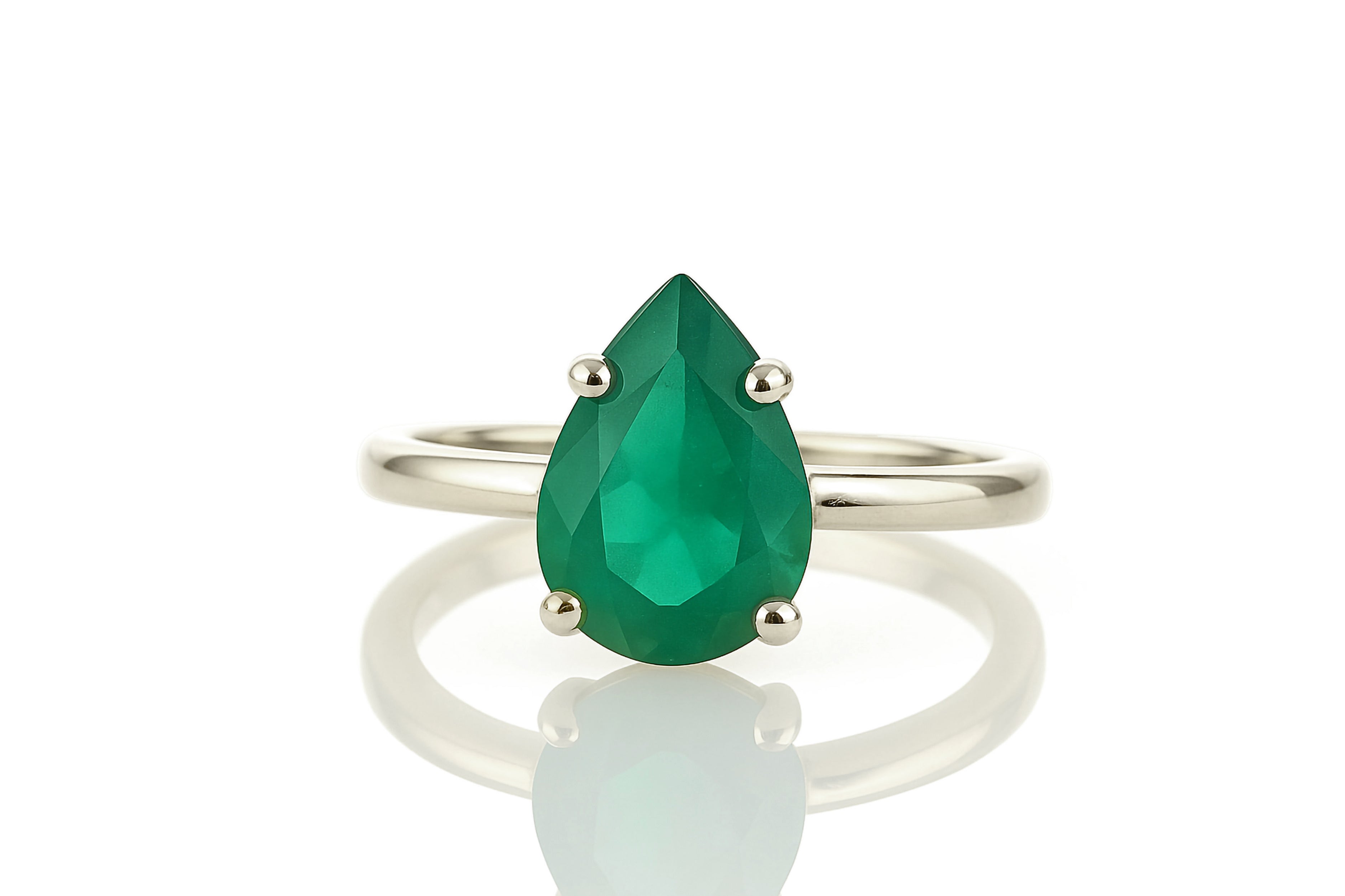 Pear Green Onyx Ring in 14K Gold Band Rings Anemone Unique