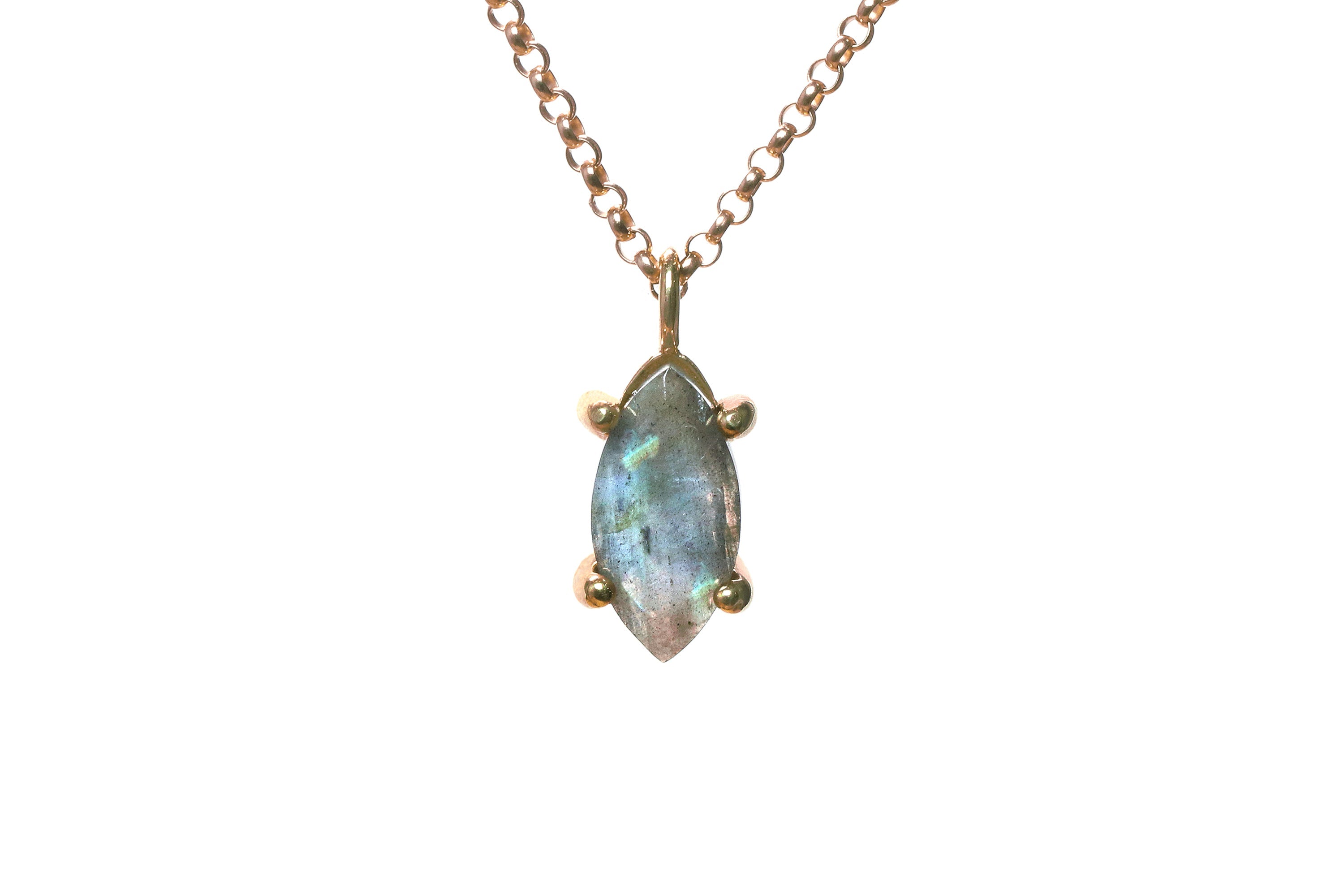 Charming Labradorite Gold Pendant Necklace necklaces Anemone Unique