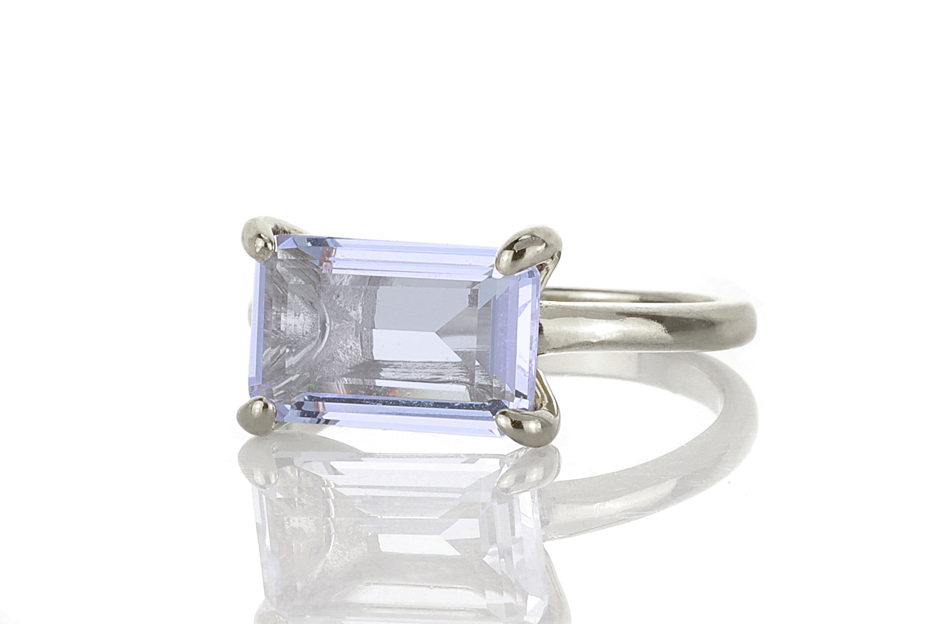 Sophisticated Rectangle Tanzanite Ring in Gold Rings Anemone Unique