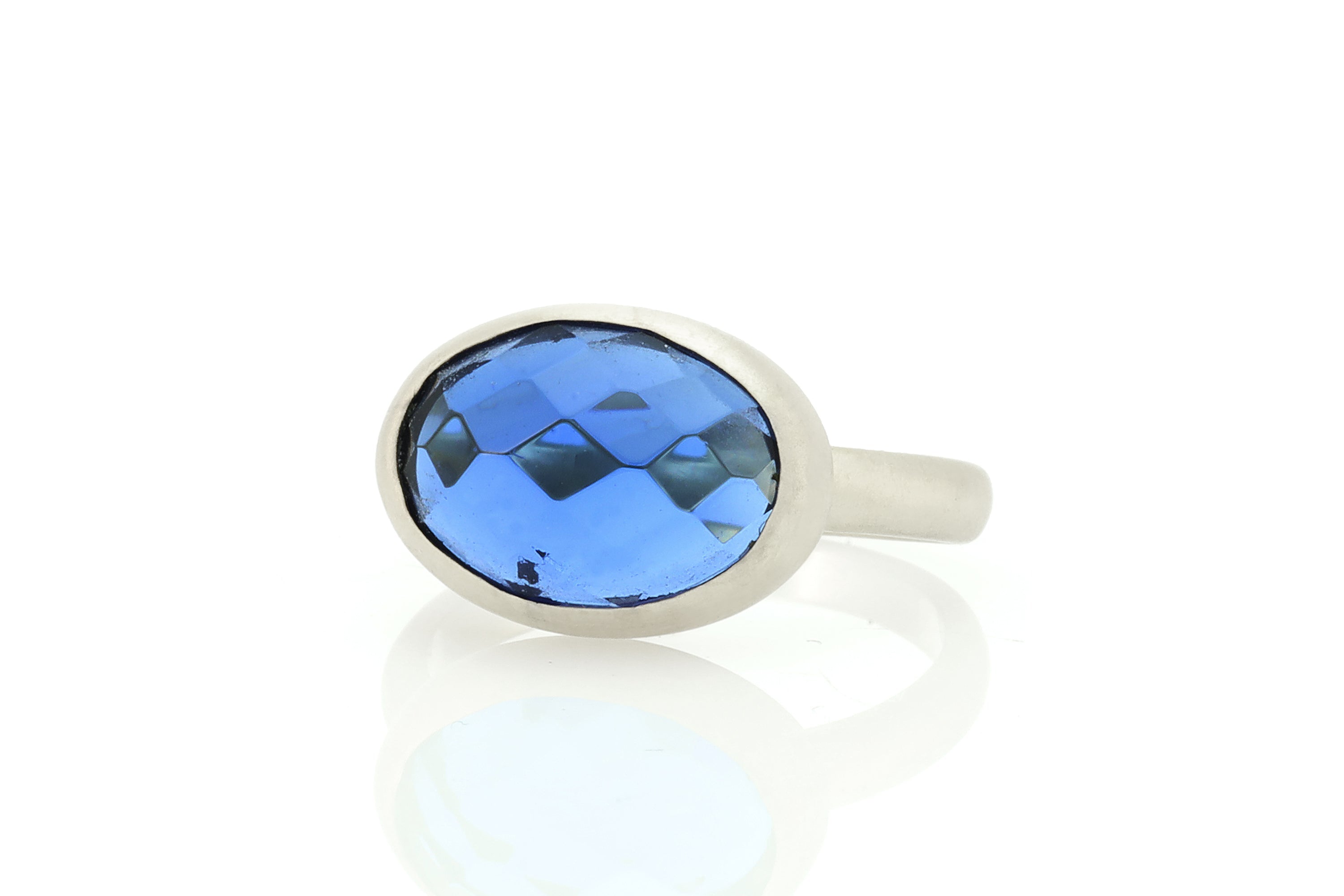 Oval Sapphire Bezel Set in Elegant Gold Ring Rings Anemone Limited