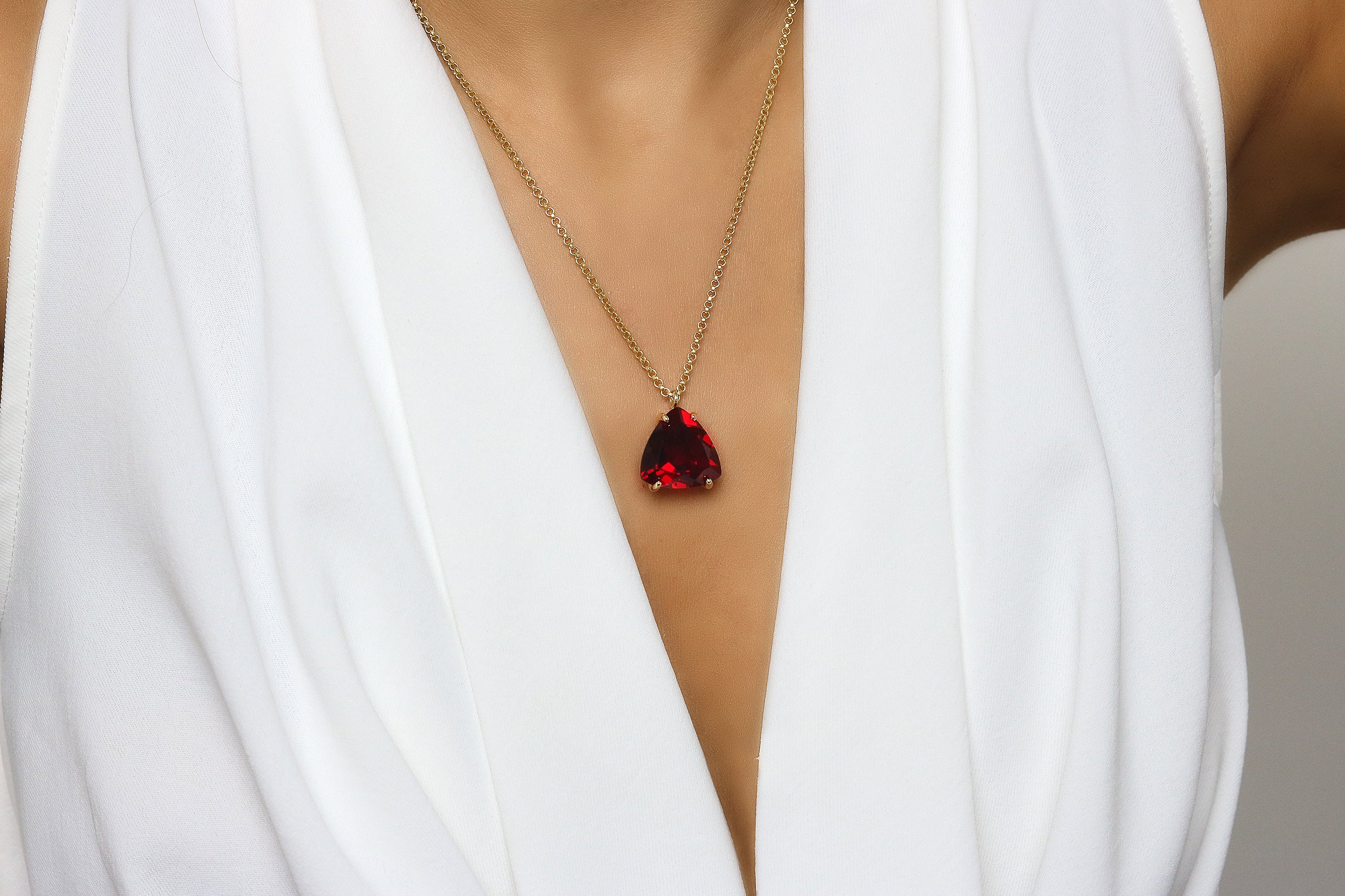 Gorgeous Garnet Pendant Necklace in Gold necklaces Anemone Jewelry