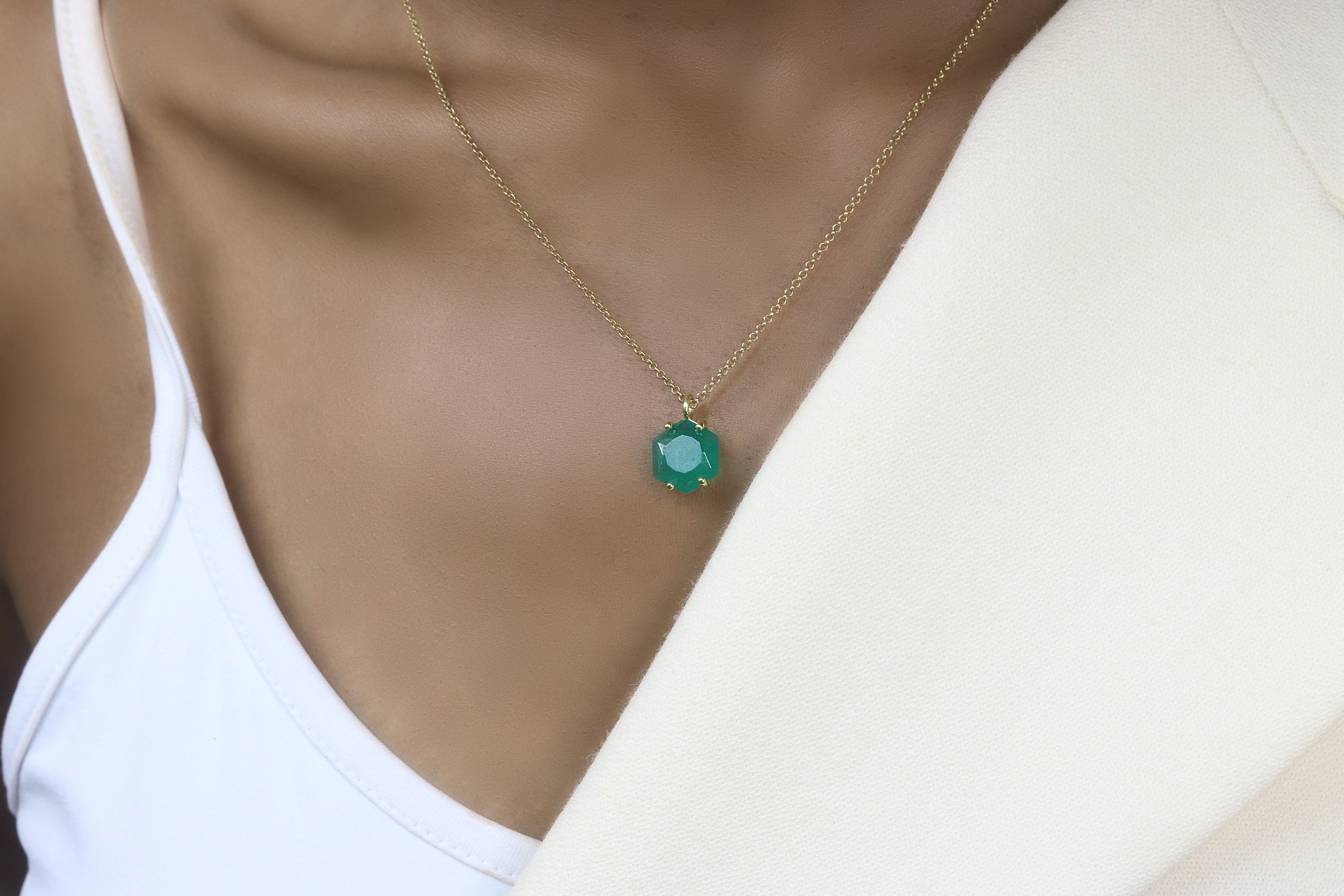 Solitaire Onyx Crystal Gold Necklace necklaces Anemone Unique