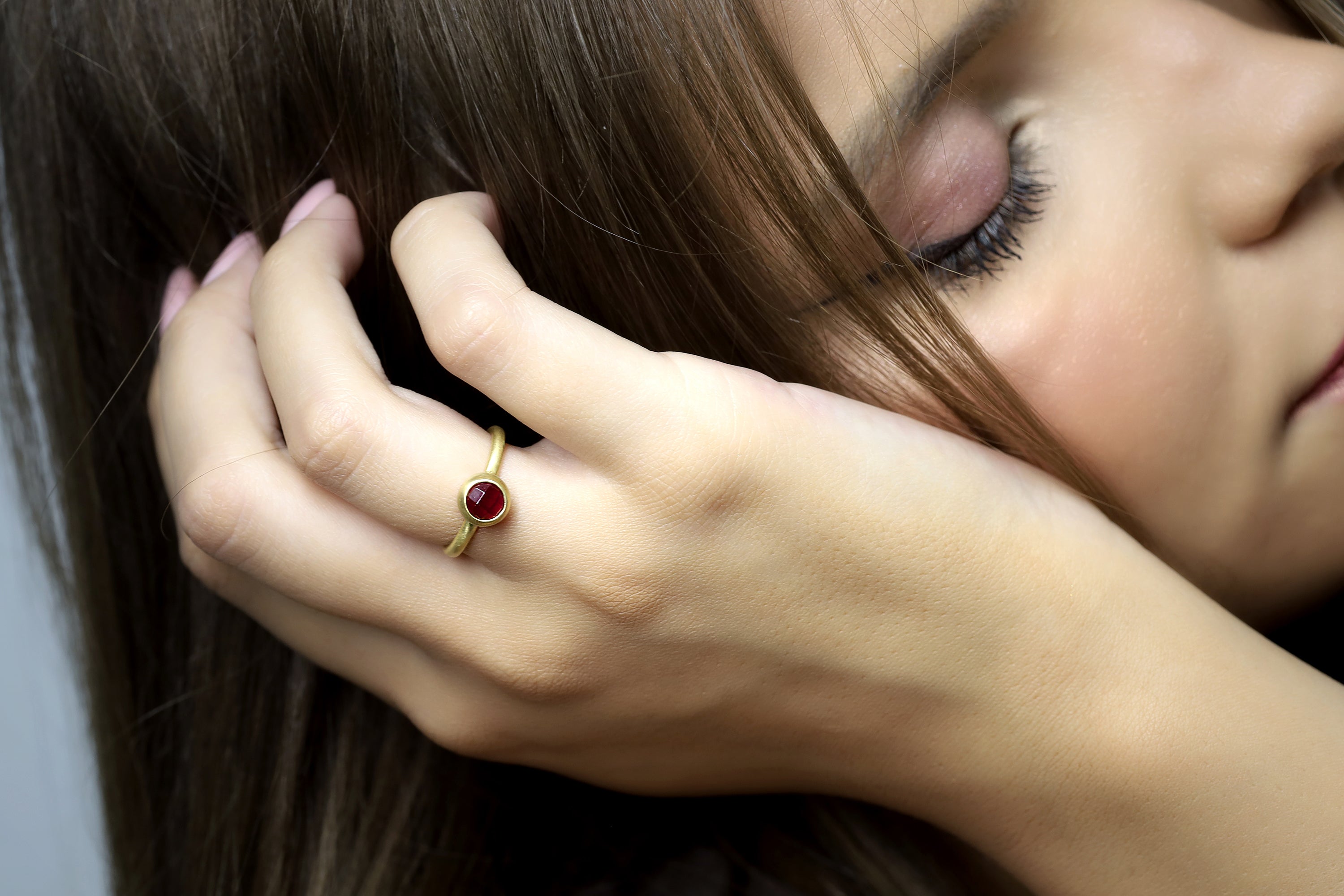 Elegant Garnet 18k Gold Bezel Setting Ring Rings Anemone Limited