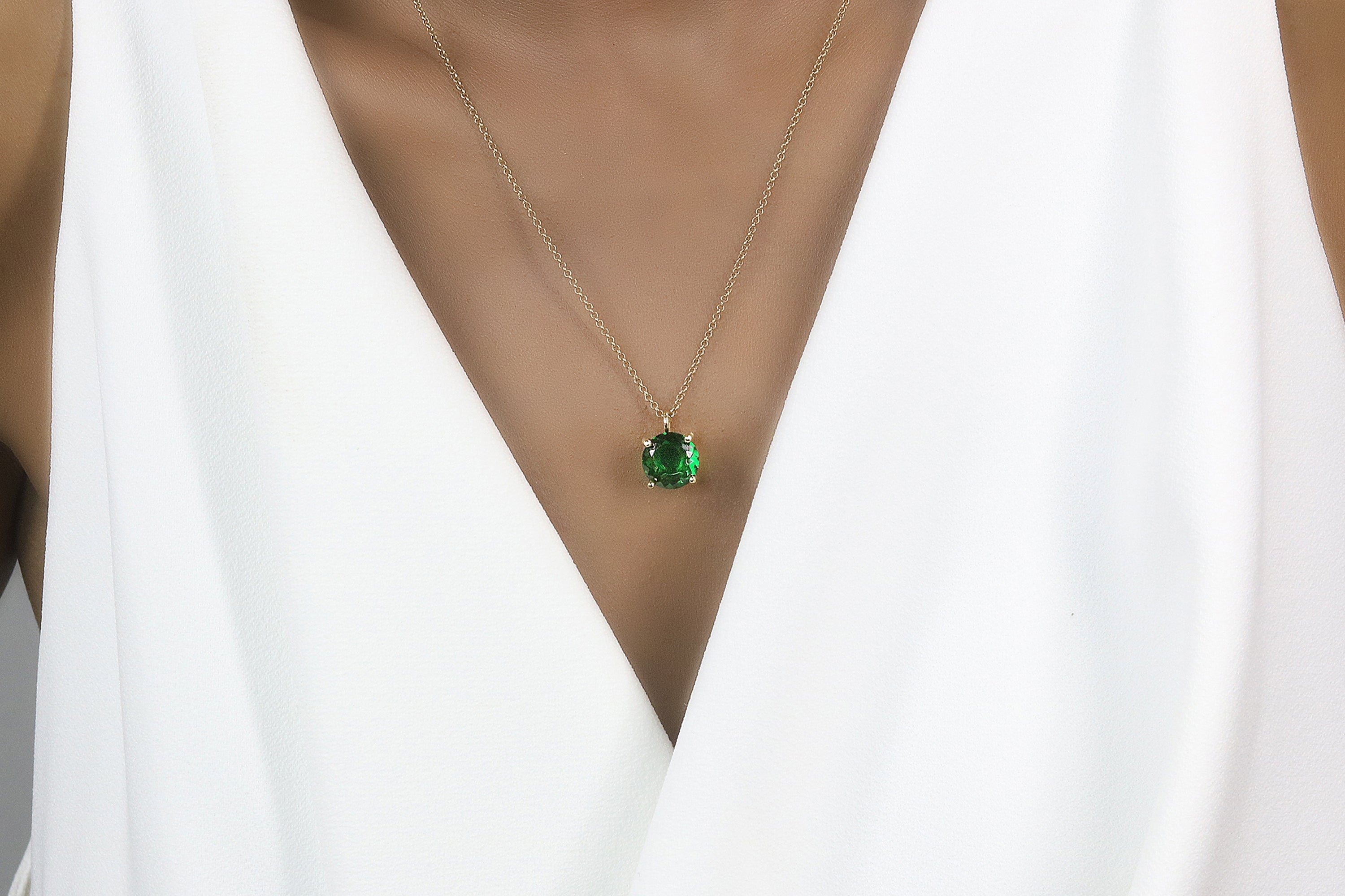 Round Emerald Gold Pendant Necklace necklaces Anemone Unique