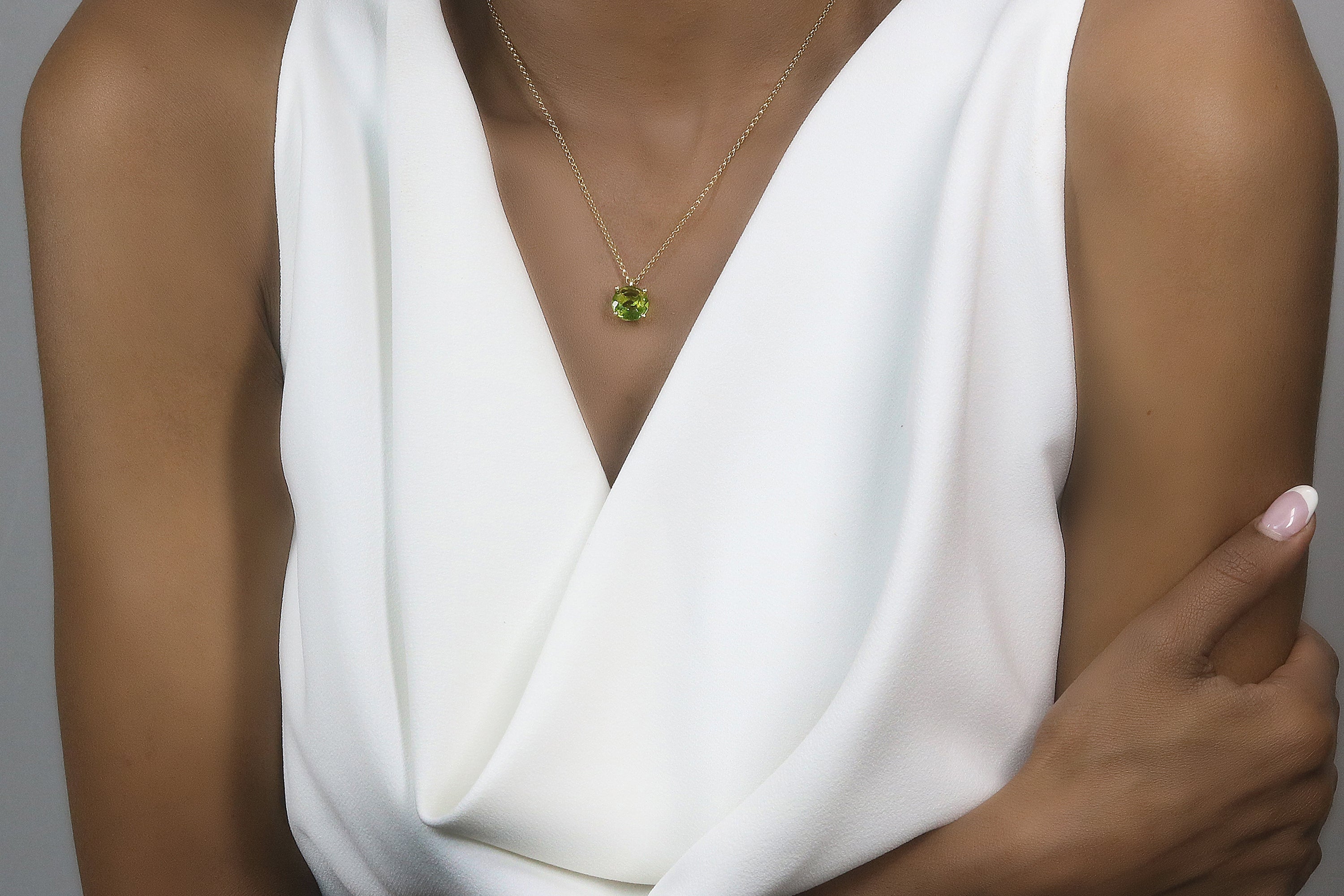 Chic Peridot Necklace in Sterling Silver necklaces Anemone Unique