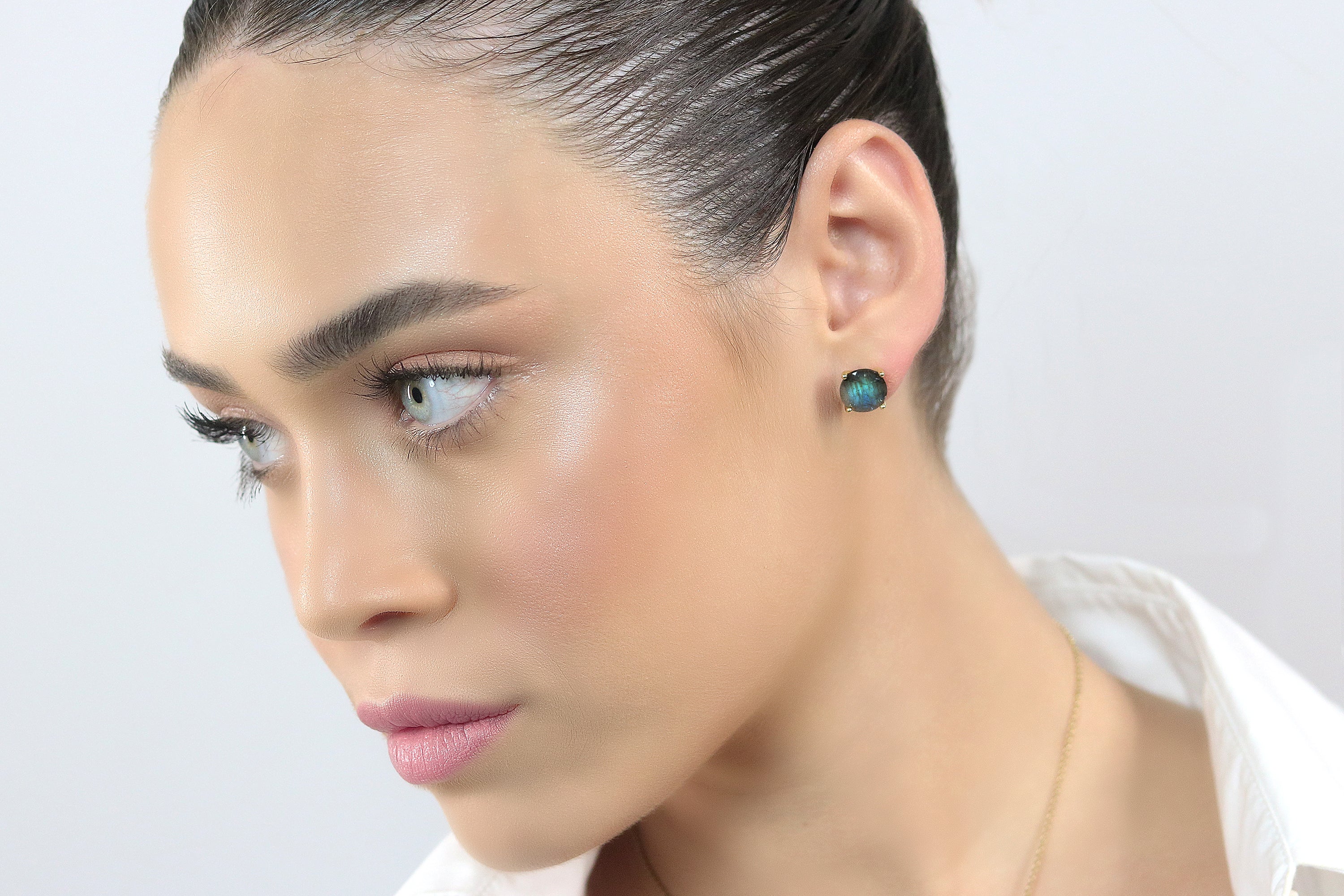 Classy Round Labradorite Silver Earrings Earrings Anemone Unique