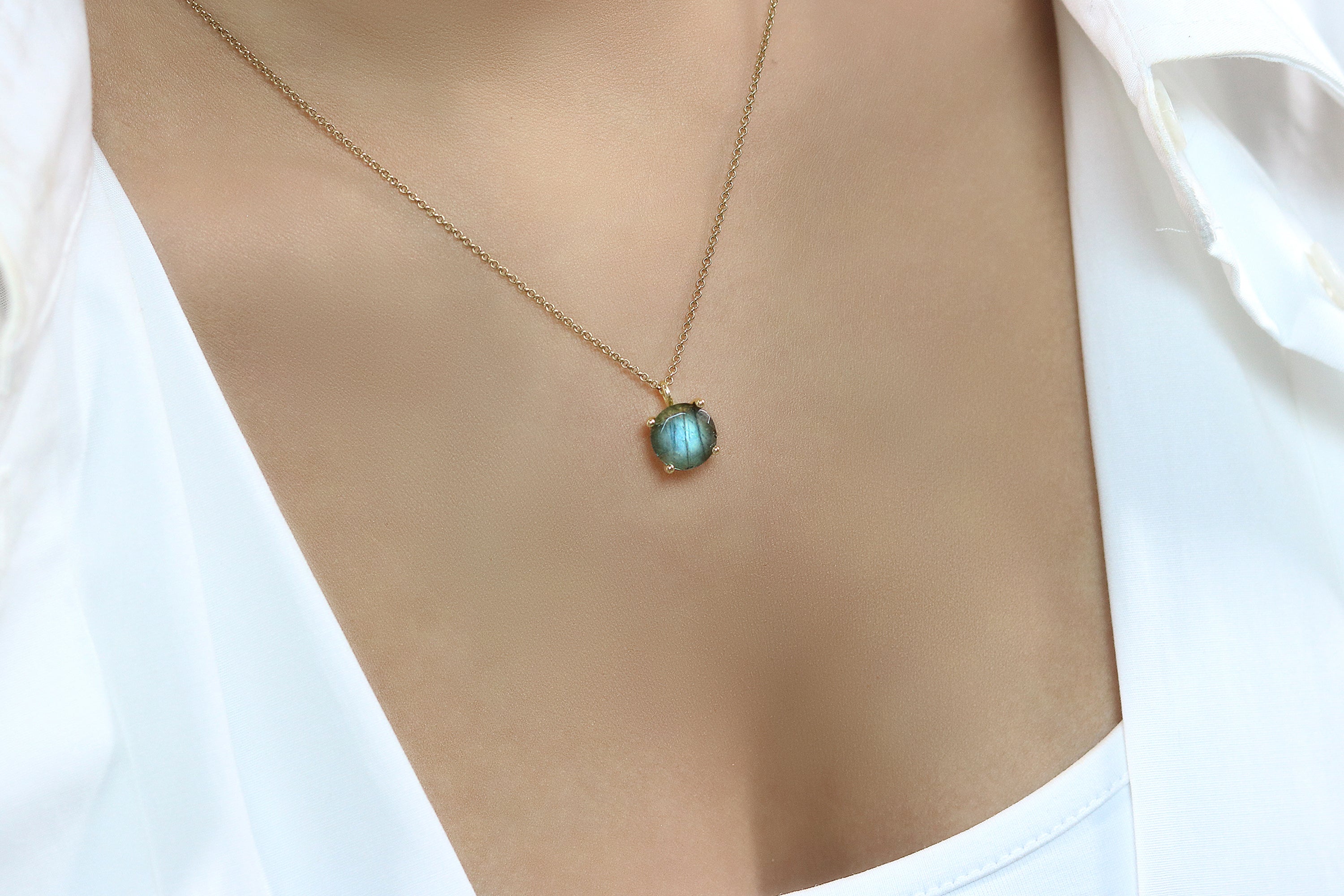 Round Pendant Labradorite Gold Necklace necklaces Anemone Unique