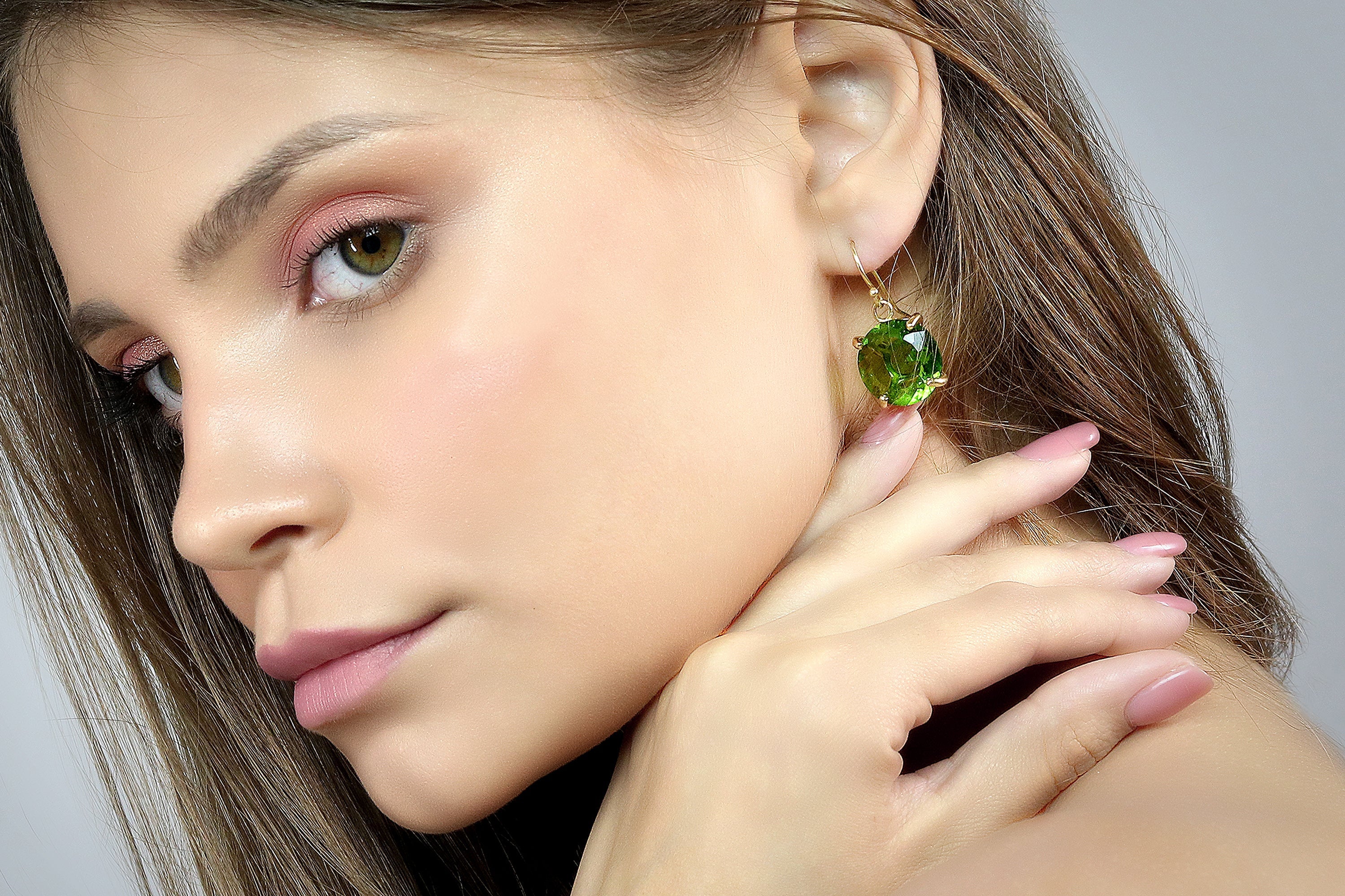 Vibrant Peridot Dangling Earrings in Gold Earrings Anemone Jewelry
