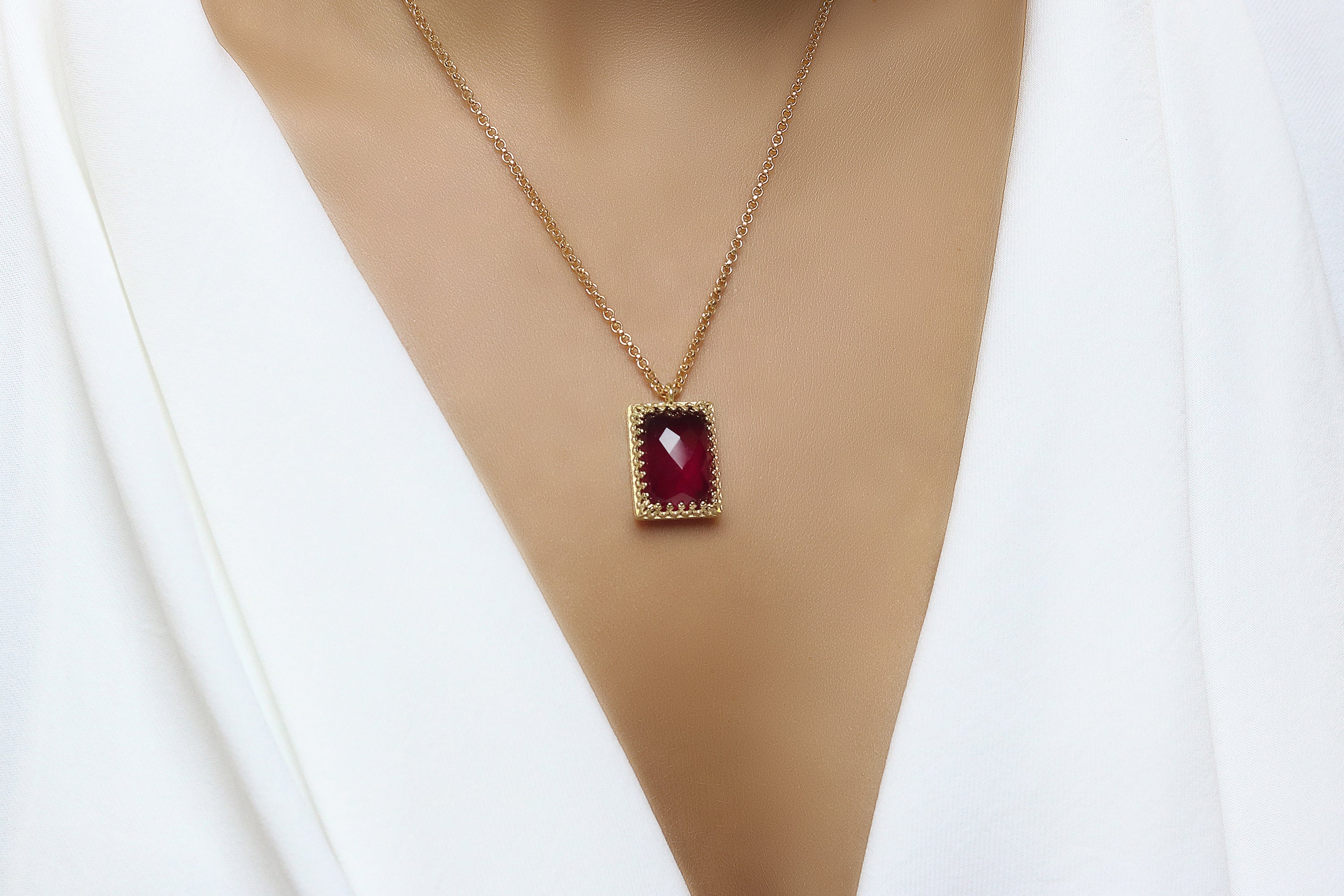 Delightful Garnet Necklace in Sterling Silver necklaces Anemone Jewelry