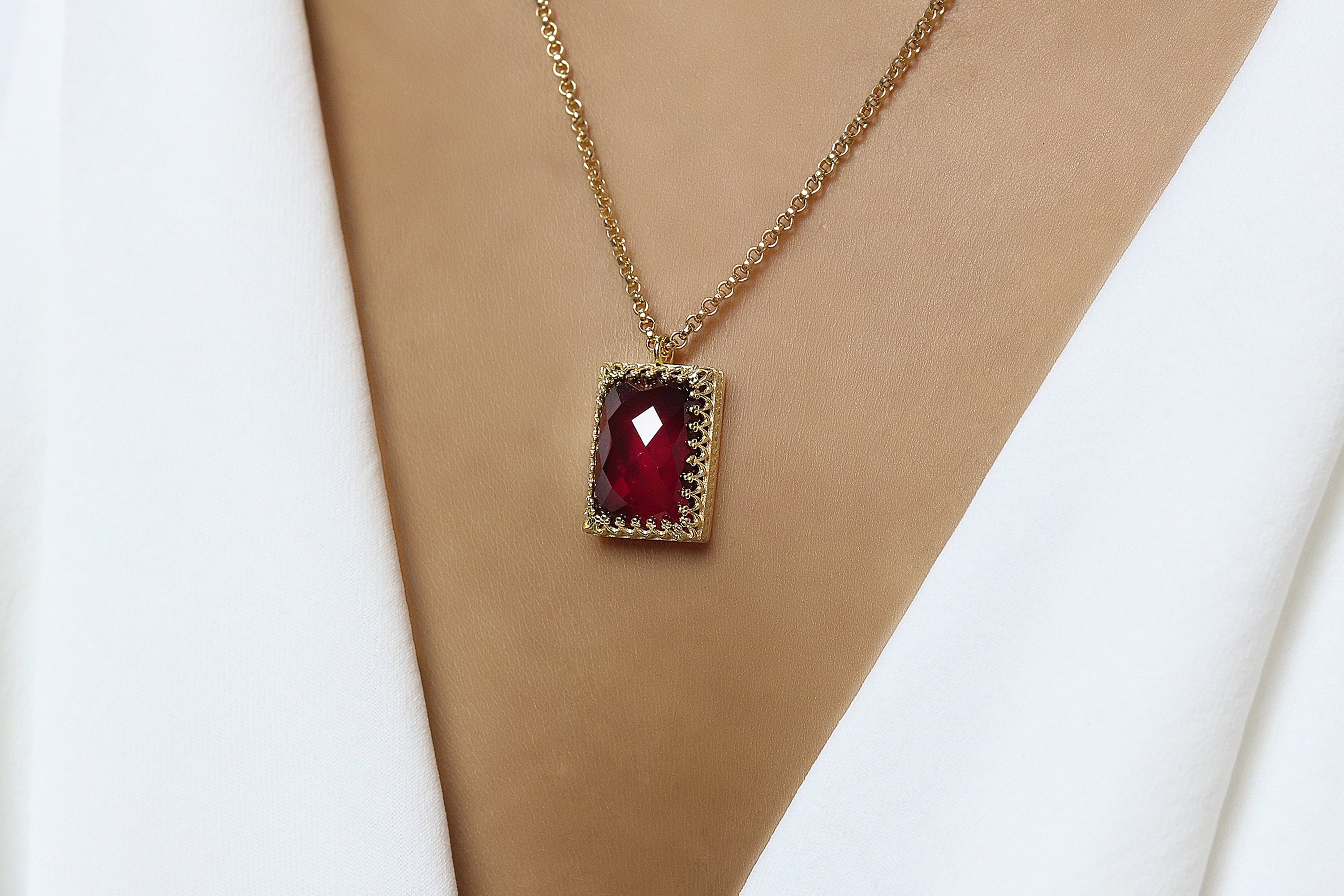 Delightful Garnet Necklace in Sterling Silver necklaces Anemone Jewelry