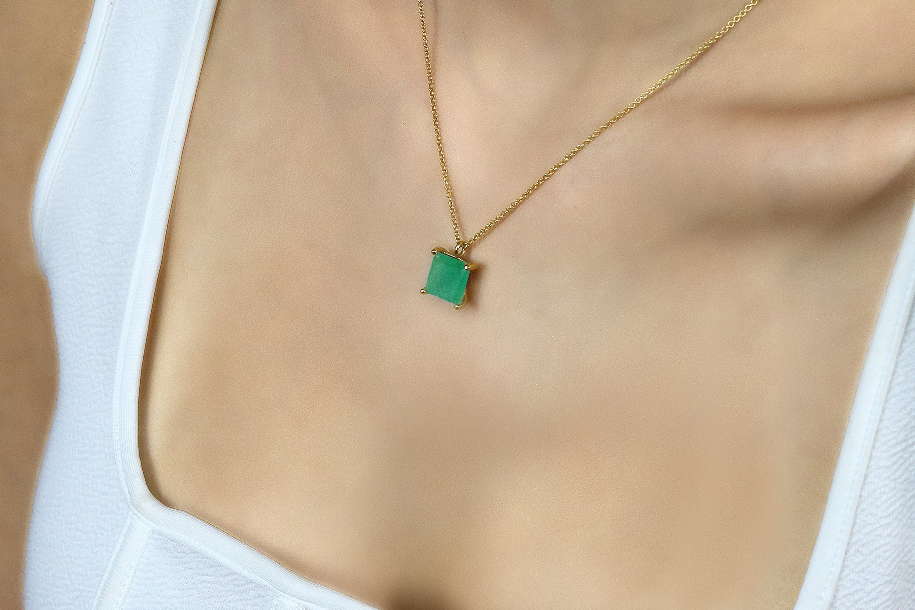 Vibrant Green Aventurine Gold Pendant Necklace necklaces Anemone Unique