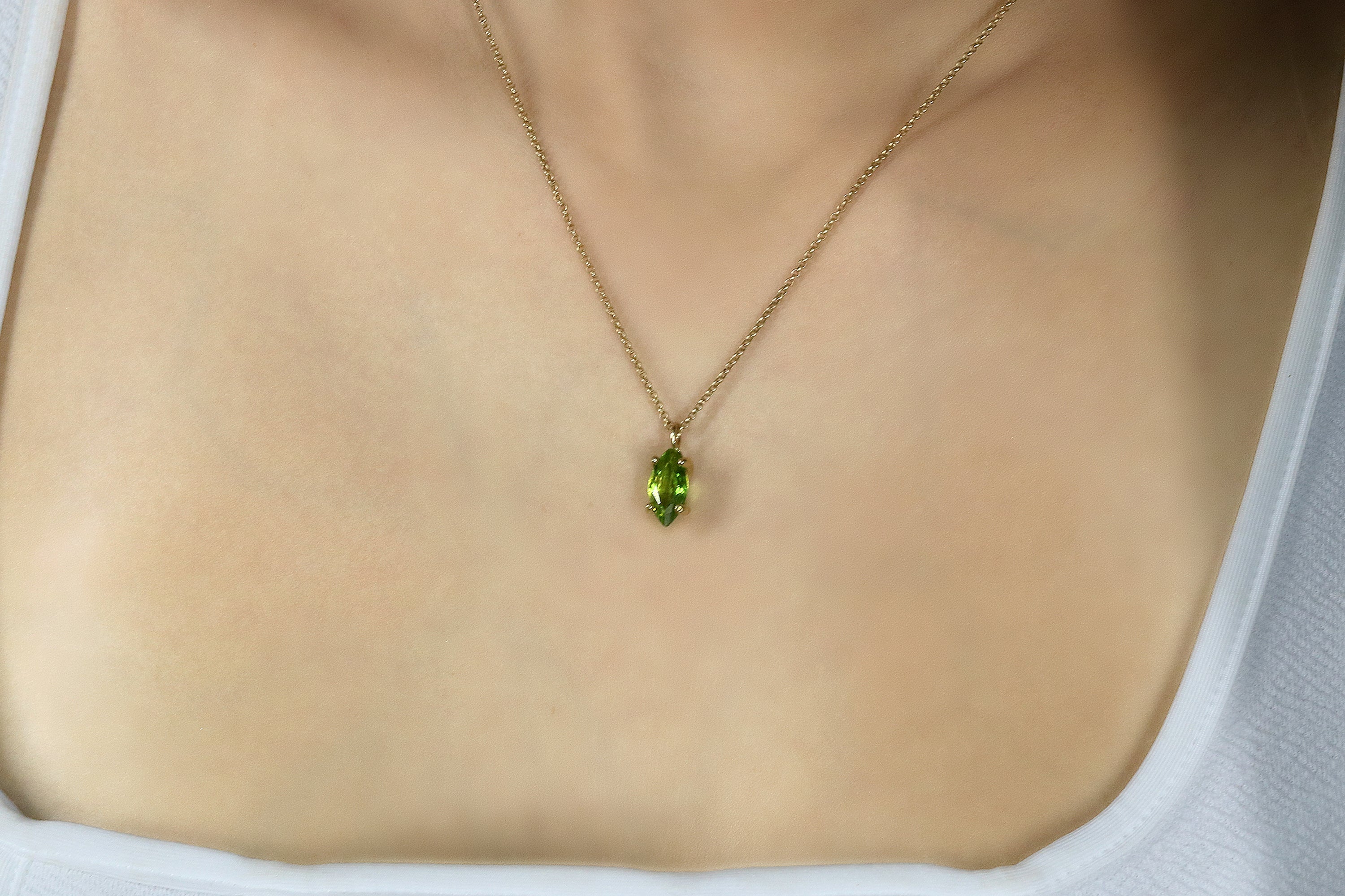 Gold Filled Peridot Pendant Necklace necklaces Anemone Unique