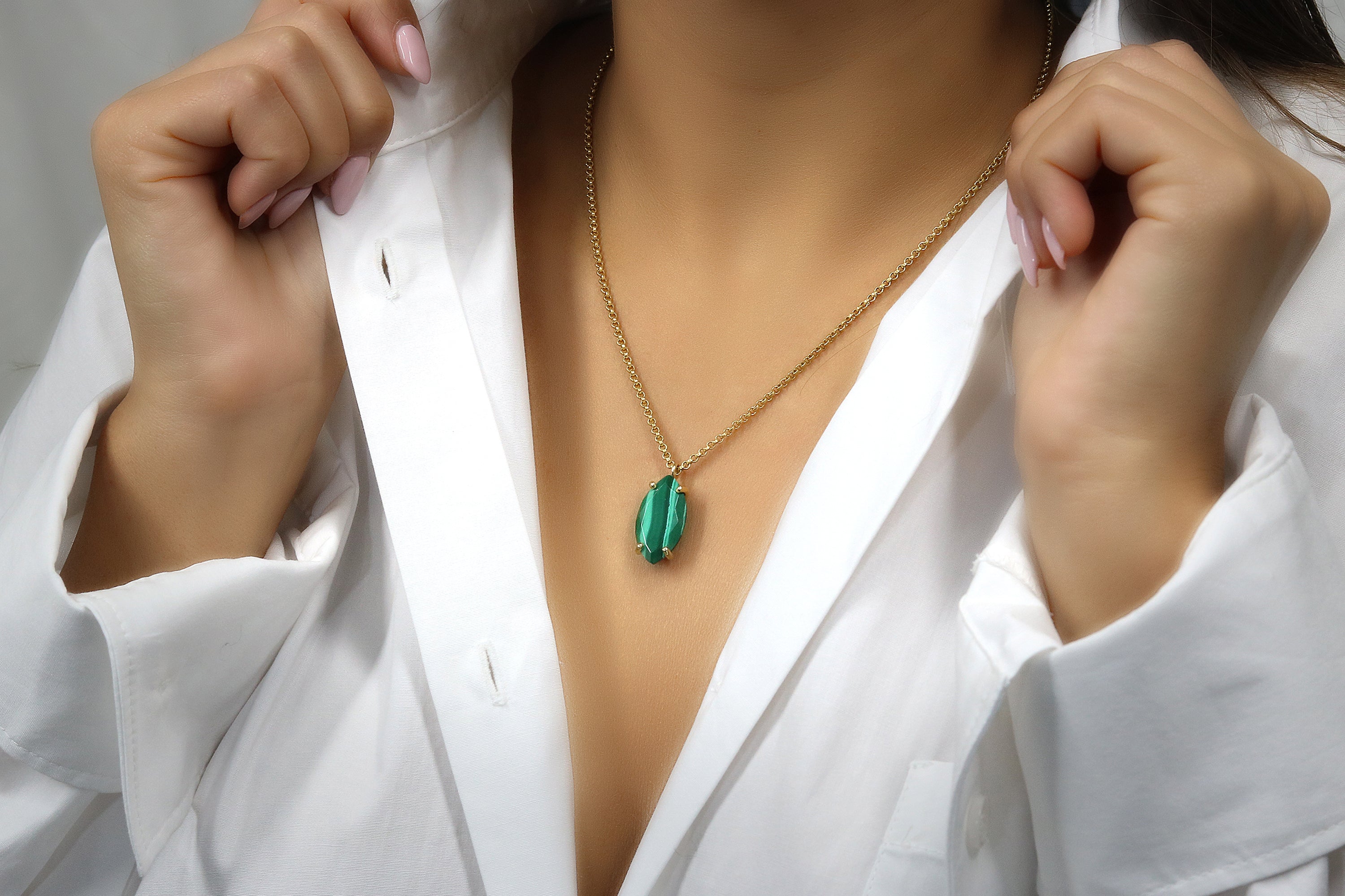 Luxurious Malachite Pendant in Stylish 925 Sterling Silver Necklace necklaces Anemone Jewelry